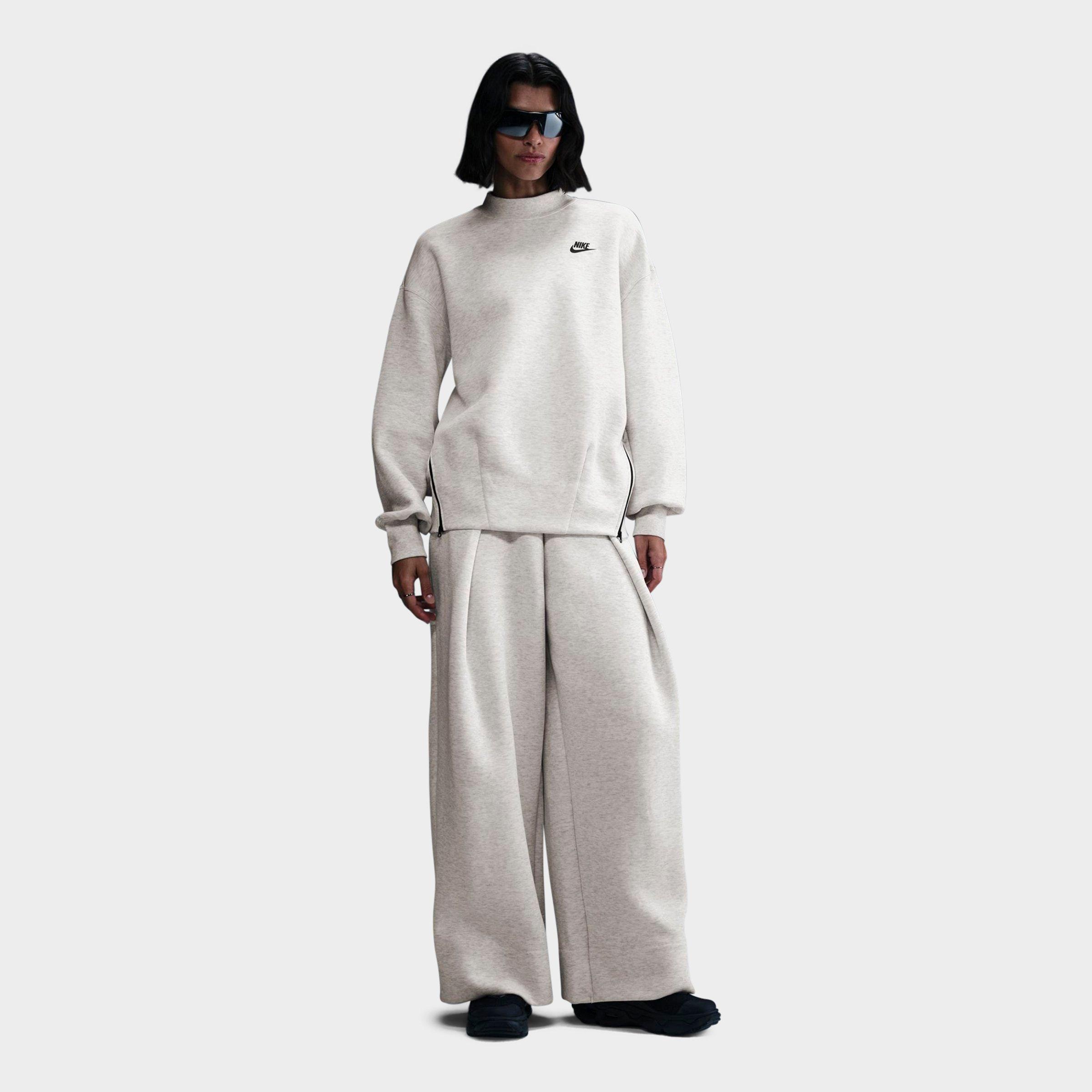 Nike Women's Sportswear Tech Fleece Oversized Crewneck Sweatshirt In Light Grey/heather/black