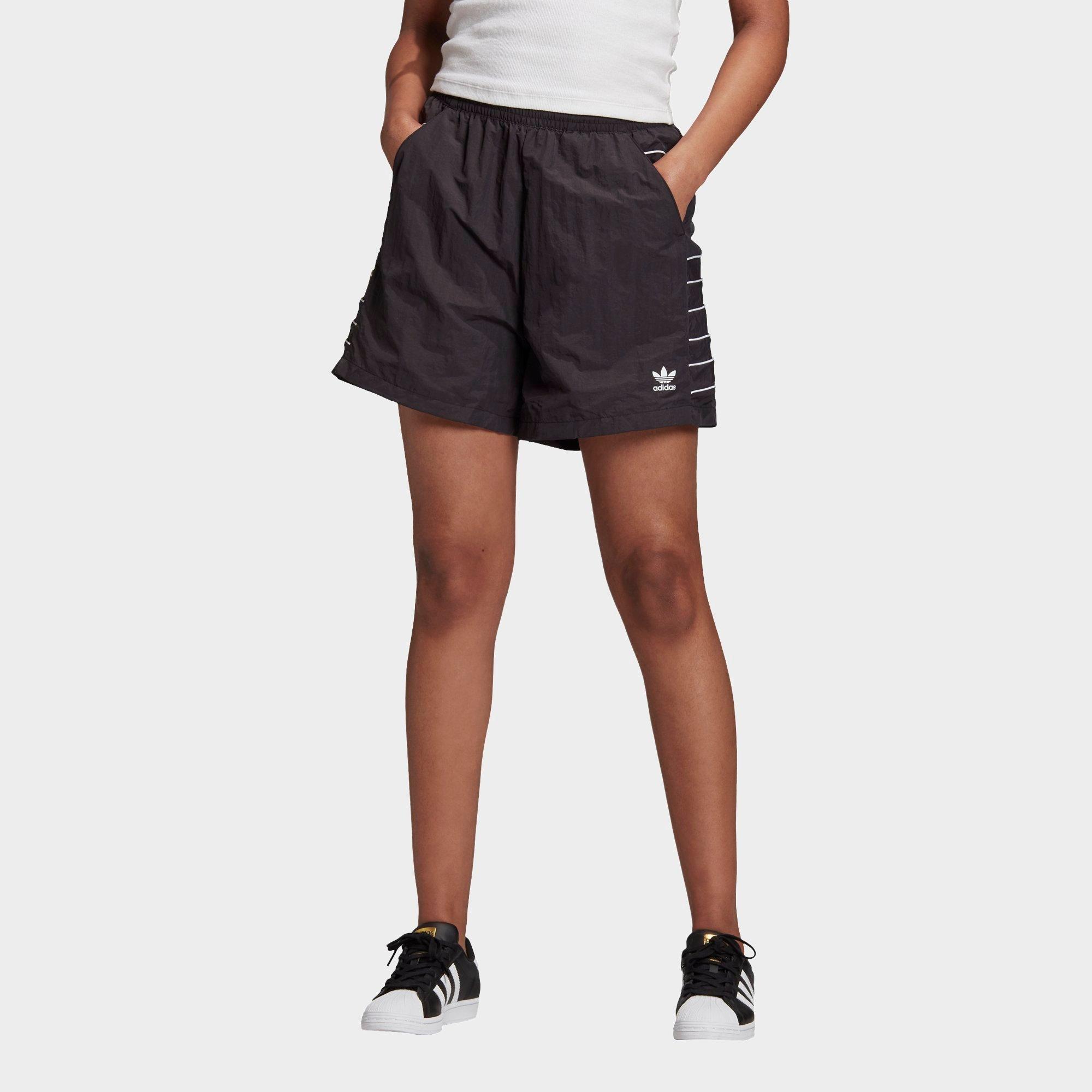 women's nike sportswear triple futura shorts