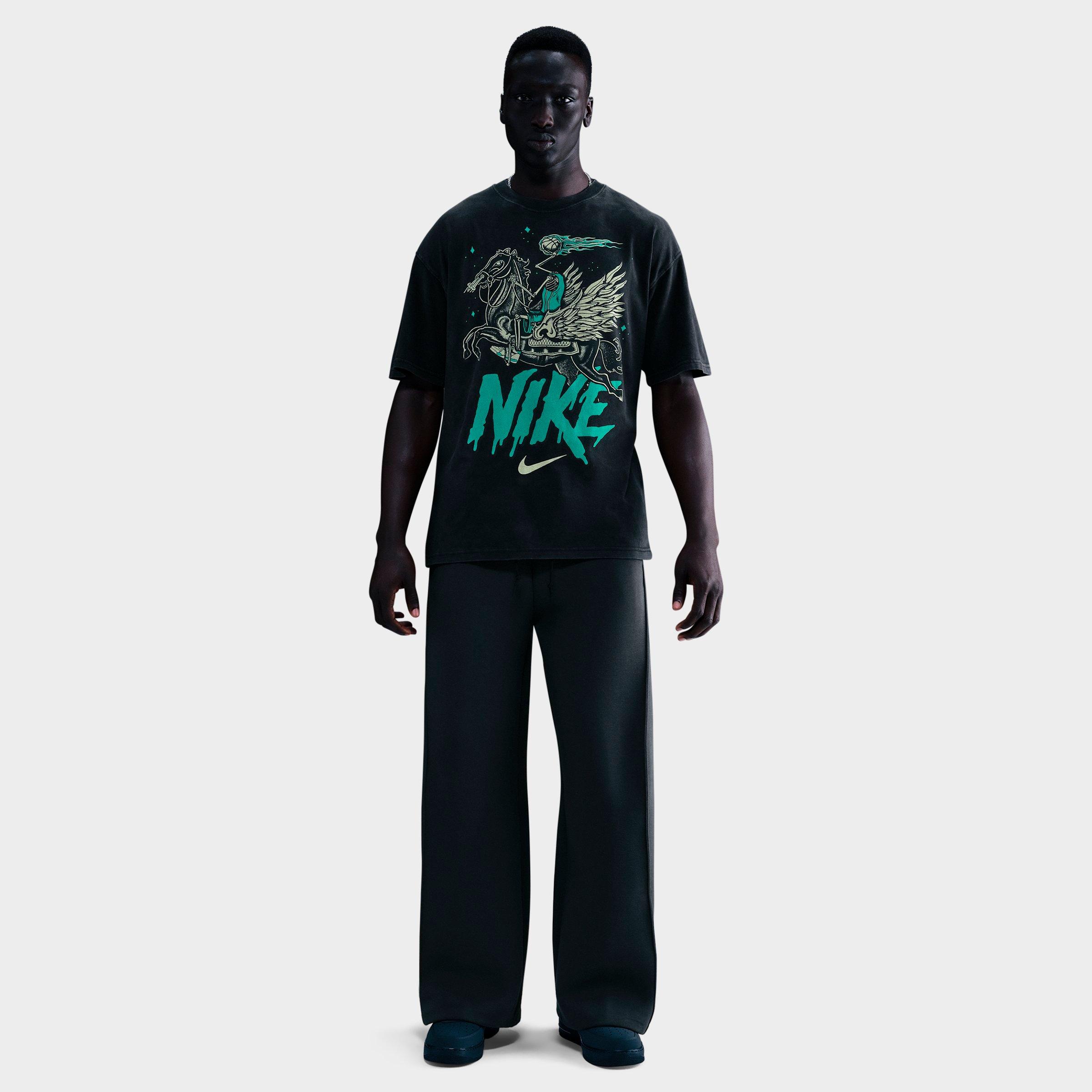 Nike Men's Max90 Basketball T-Shirt in Black/Bleached Turquoise Size: Small