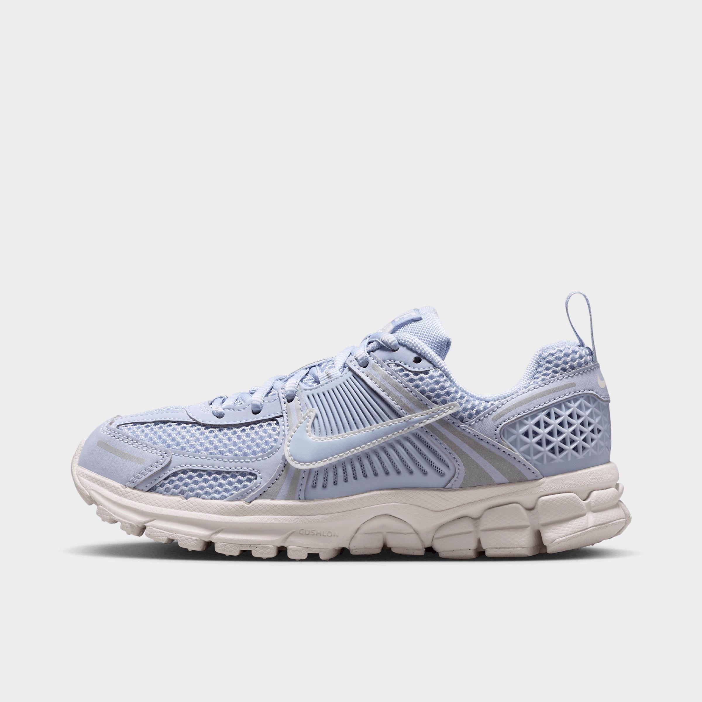 Nike Big Kids Vomero 5 Casual Shoes in Ghost/Summit White/Platinum Tint Size: 6.5