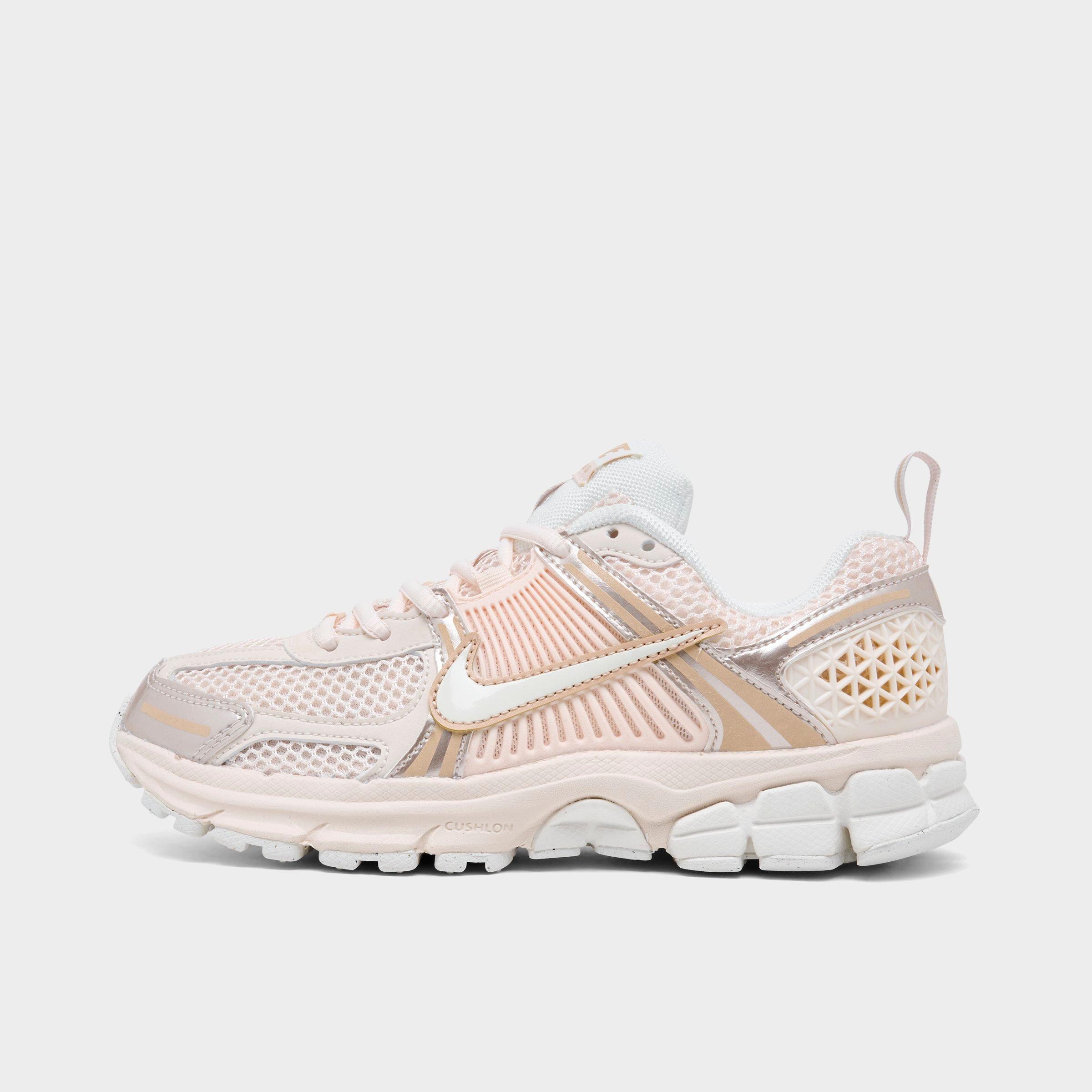 Nike Big Kids Vomero 5 Casual Shoes in Chalk/Sail Size: 6.5