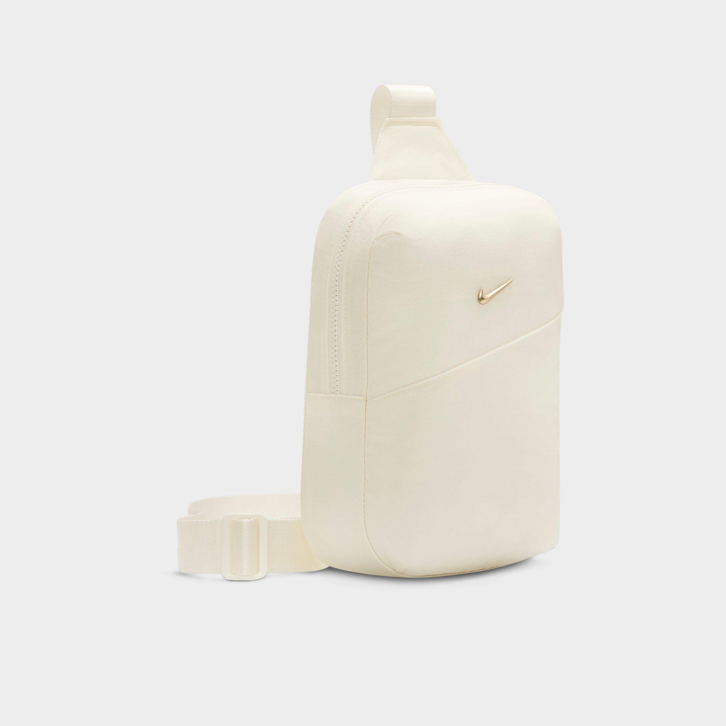 Nike Aura Crossbody Bag (5L) in Black/Matte Silver