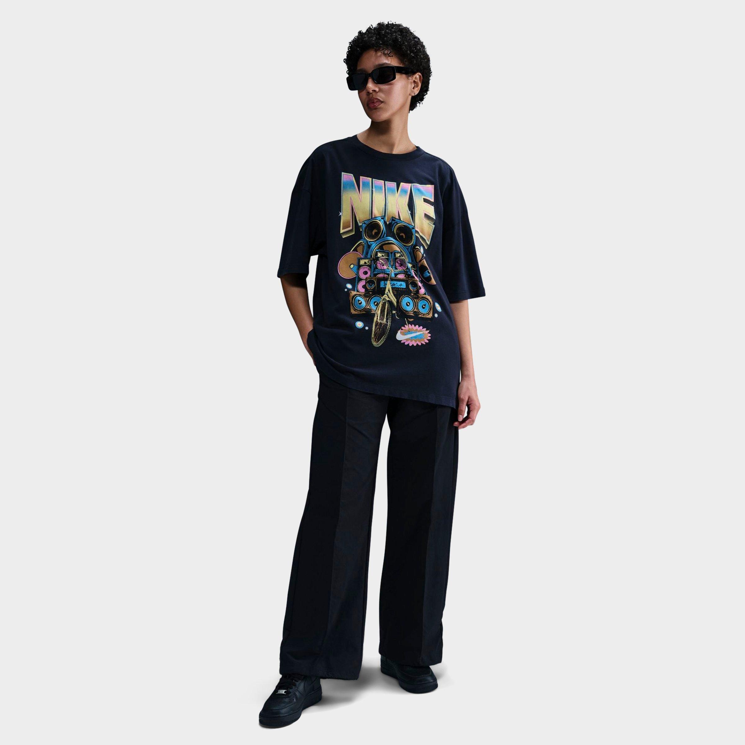 Nike Women's Sportswear Oversized Graphic T-Shirt in BLACK Size: XS