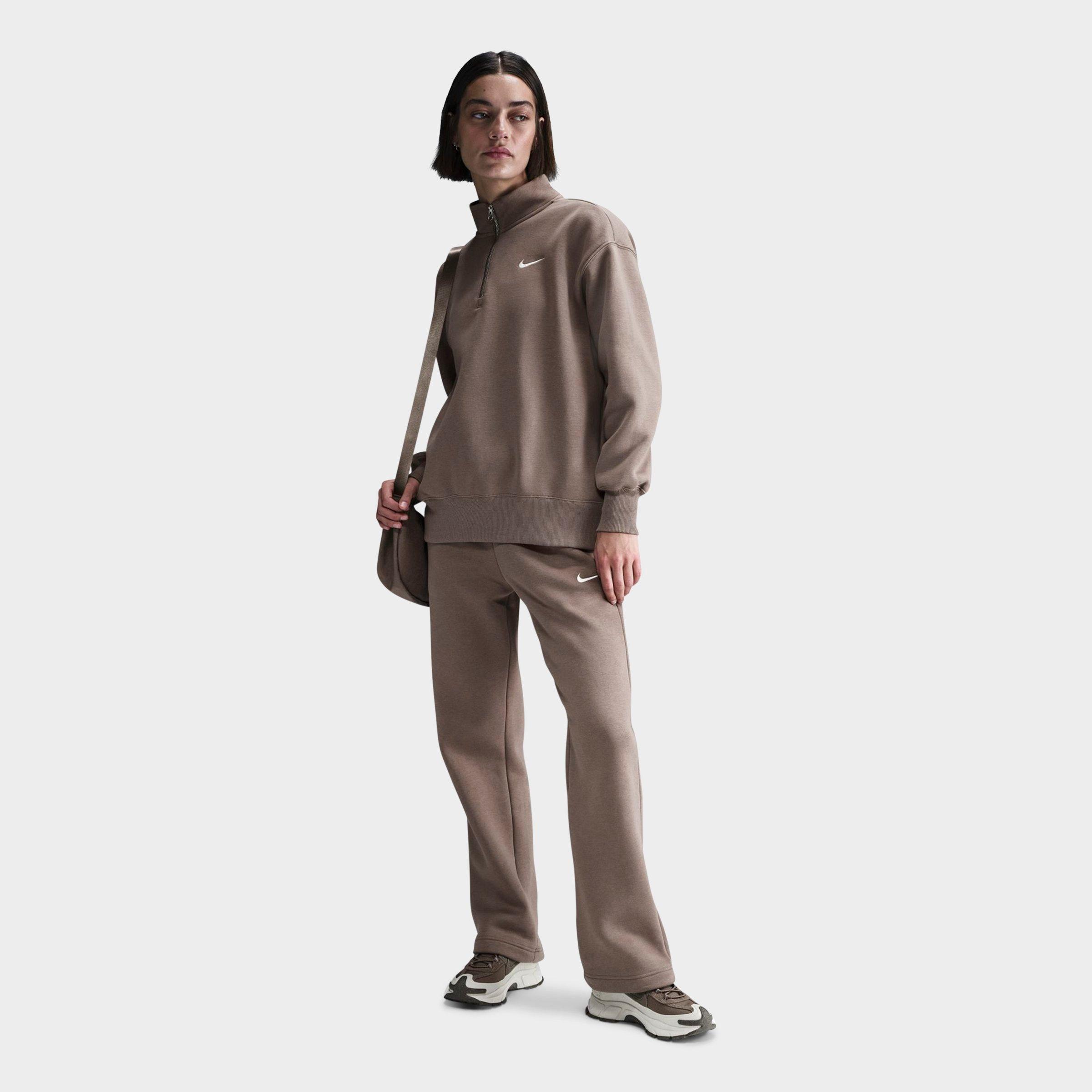 Nike Women's Sportswear Phoenix Fleece Oversized Quarter-Zip Sweatshirt in Mink Brown/Sail Size: XS