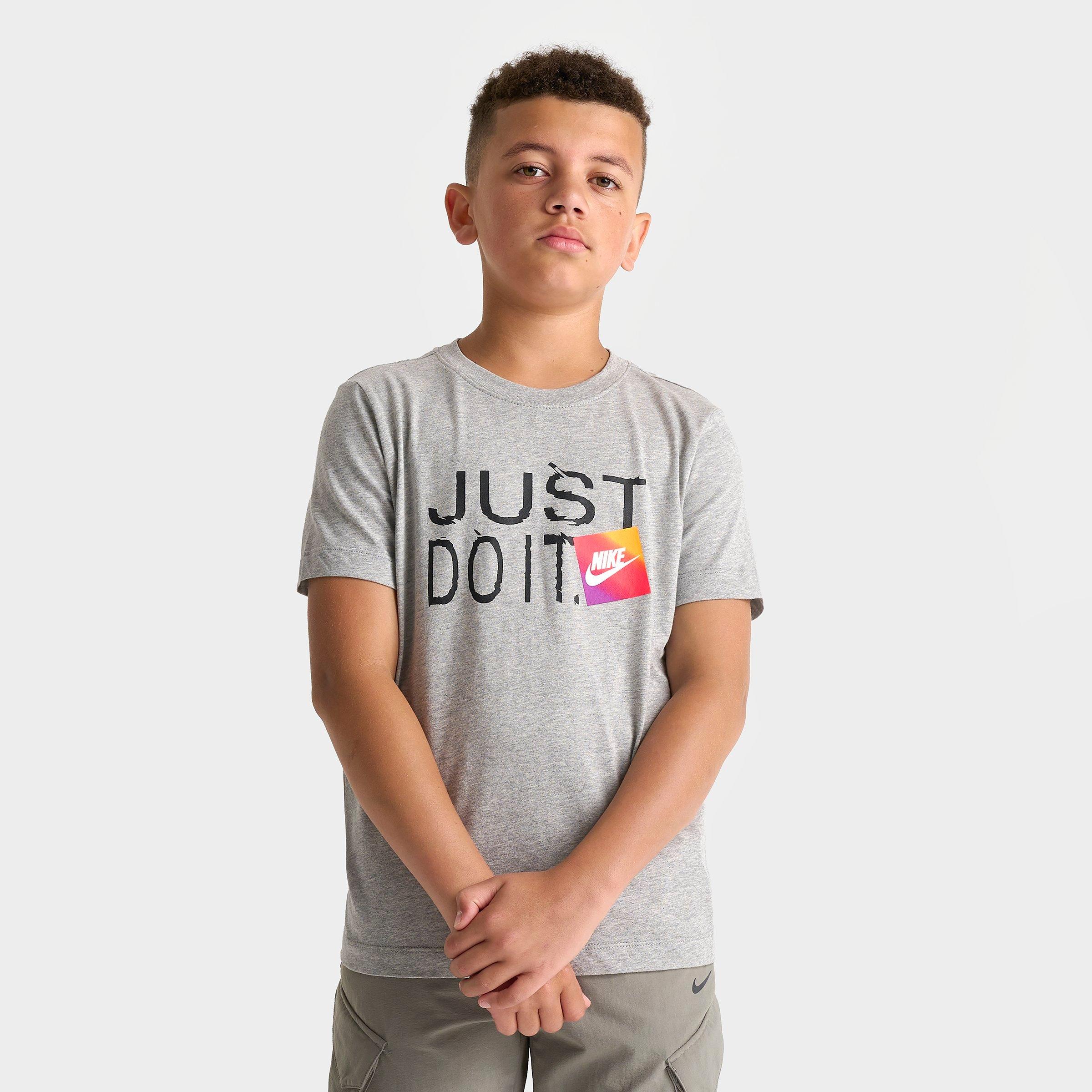 Nike Big Kids' Just Do It Patch T-Shirt in Grey/Grey Heather Size XL 100% Cotton