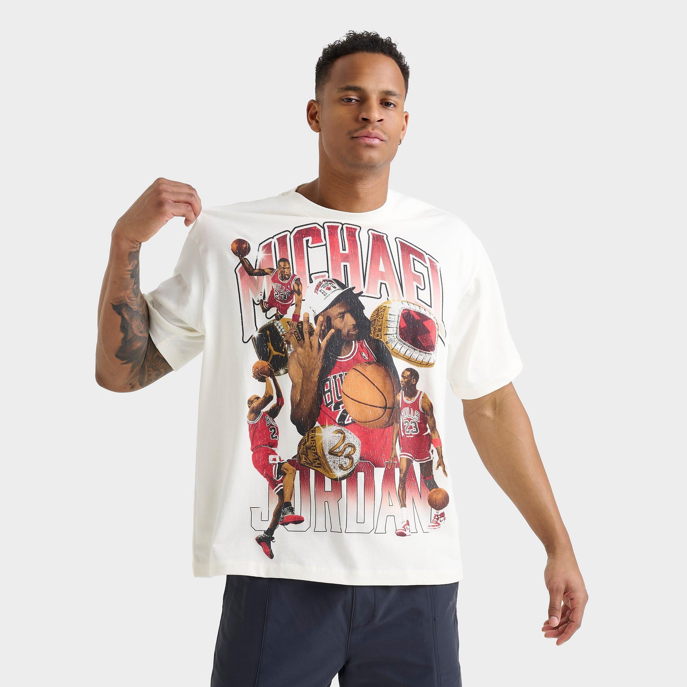 Jordan Men's Flight Essentials Photo Graphic T-Shirt in Sail/Varsity Red/Varsity Red Size: XS