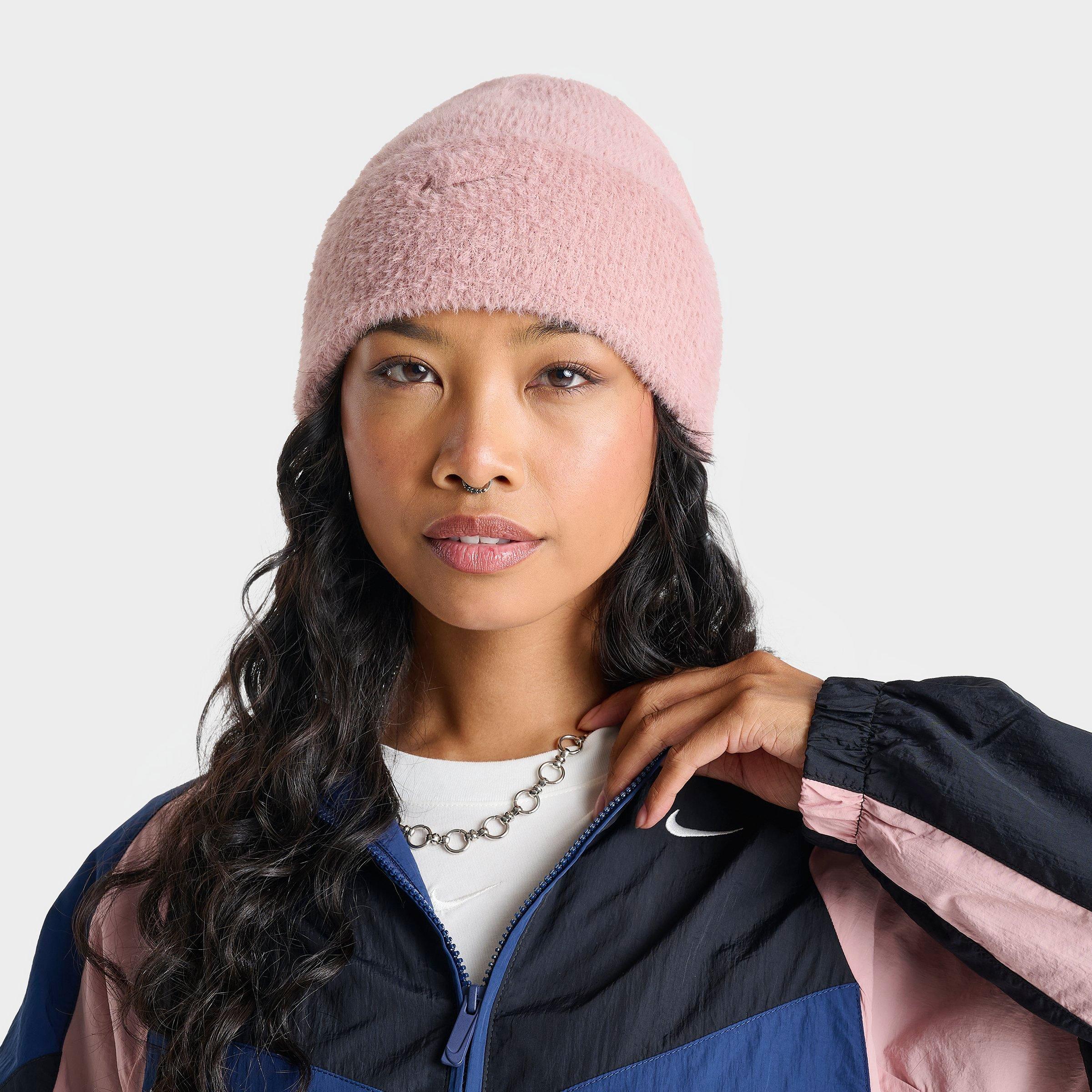 Nike Peak Cozy Beanie In Pink