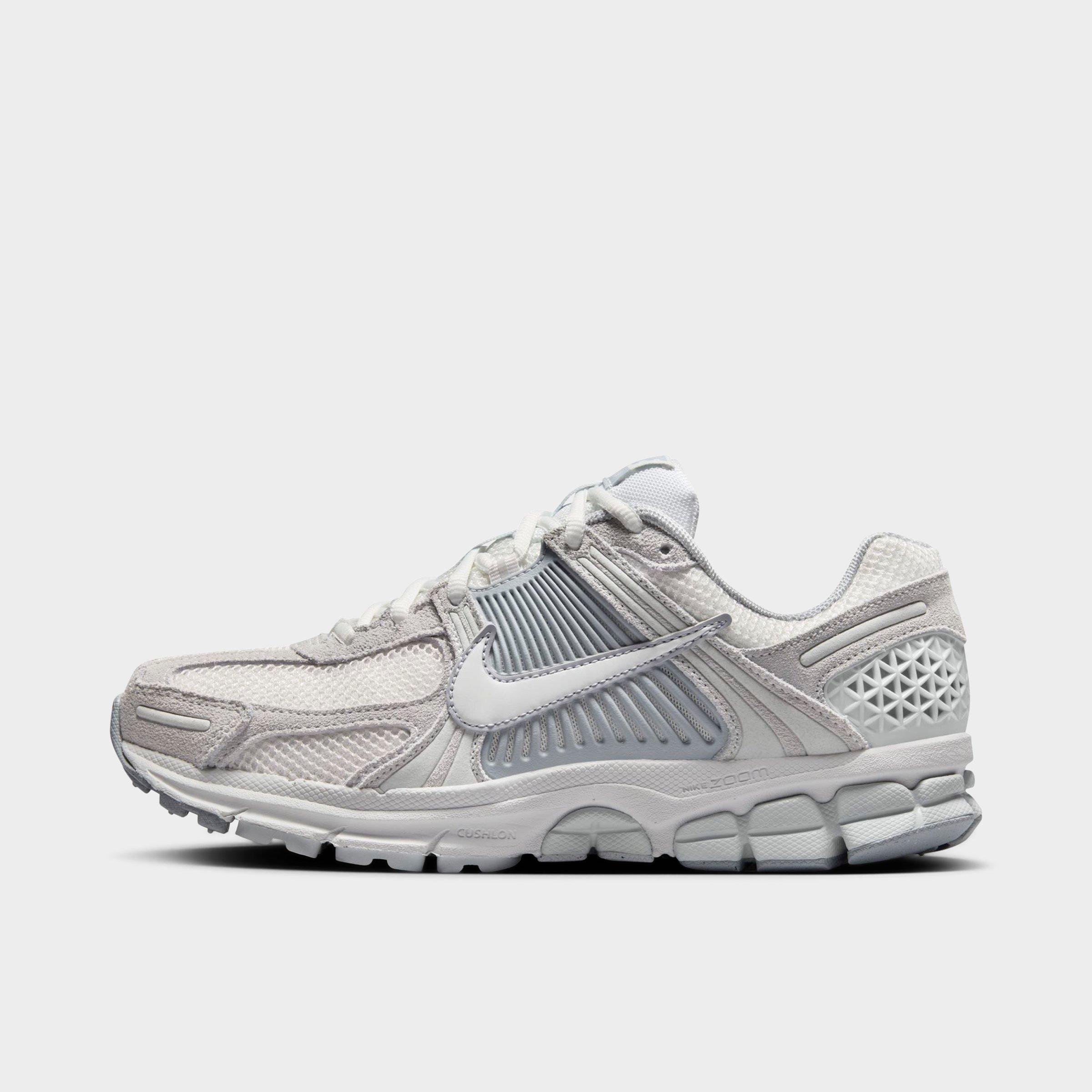 Nike Womens  Zoom Vomero 5 Suede