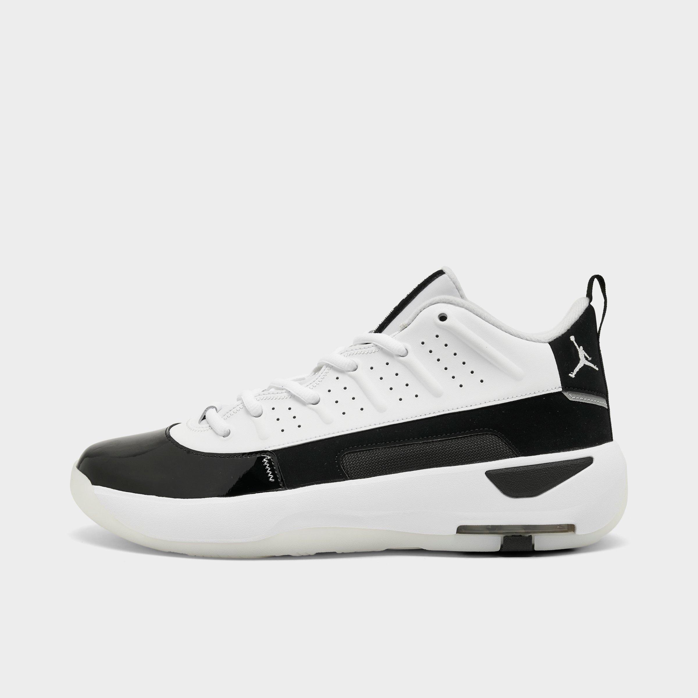 Jordan Men's Max Aura 7 Casual Shoes in White/Summit White/Black Size: 7.5