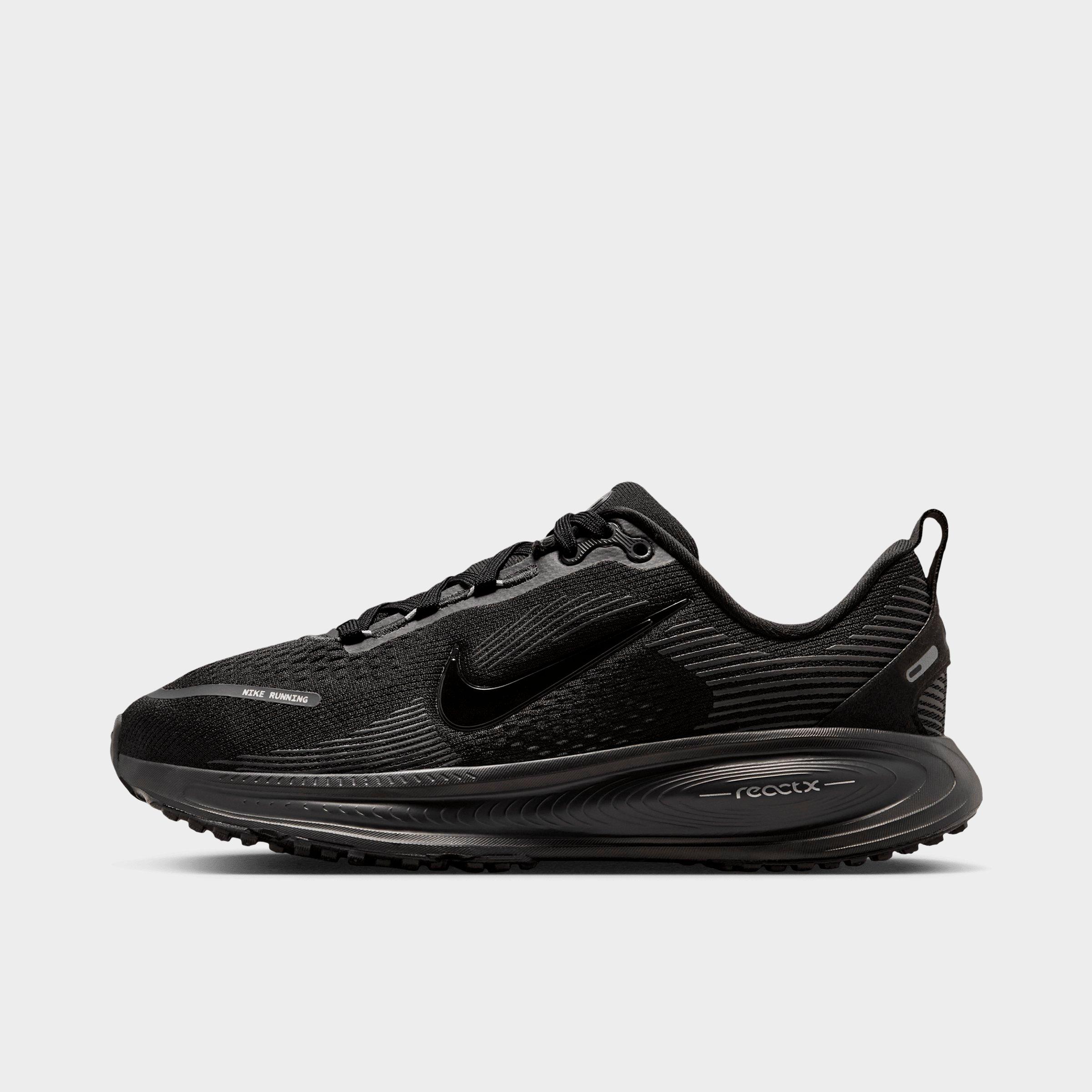 Nike Big Kids Vomero 18 Running Shoes in Black/Dark Smoke Grey/Light Smoke Grey Size: 5.5