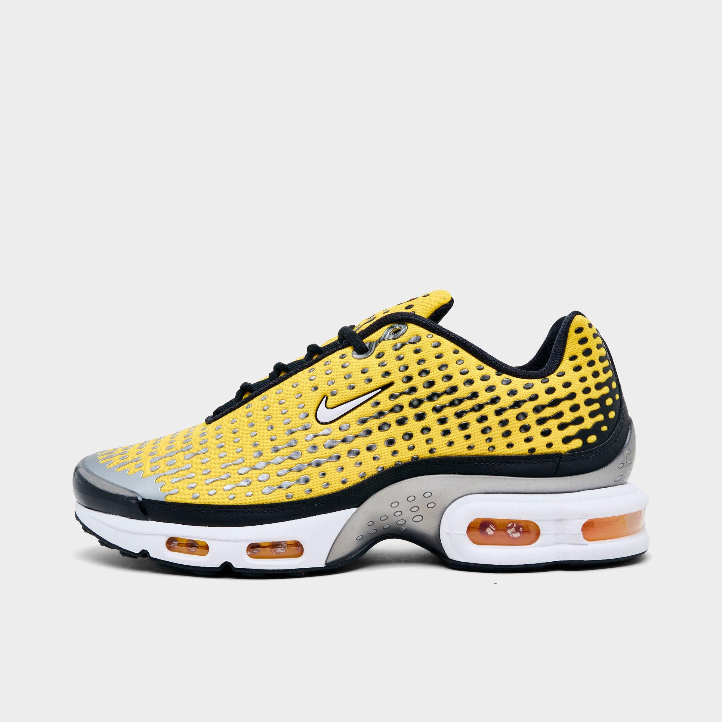 Nike Men's Air Max Plus VII Casual Shoes in Varsity Maize/Black/Metallic Silver Size: 7.0