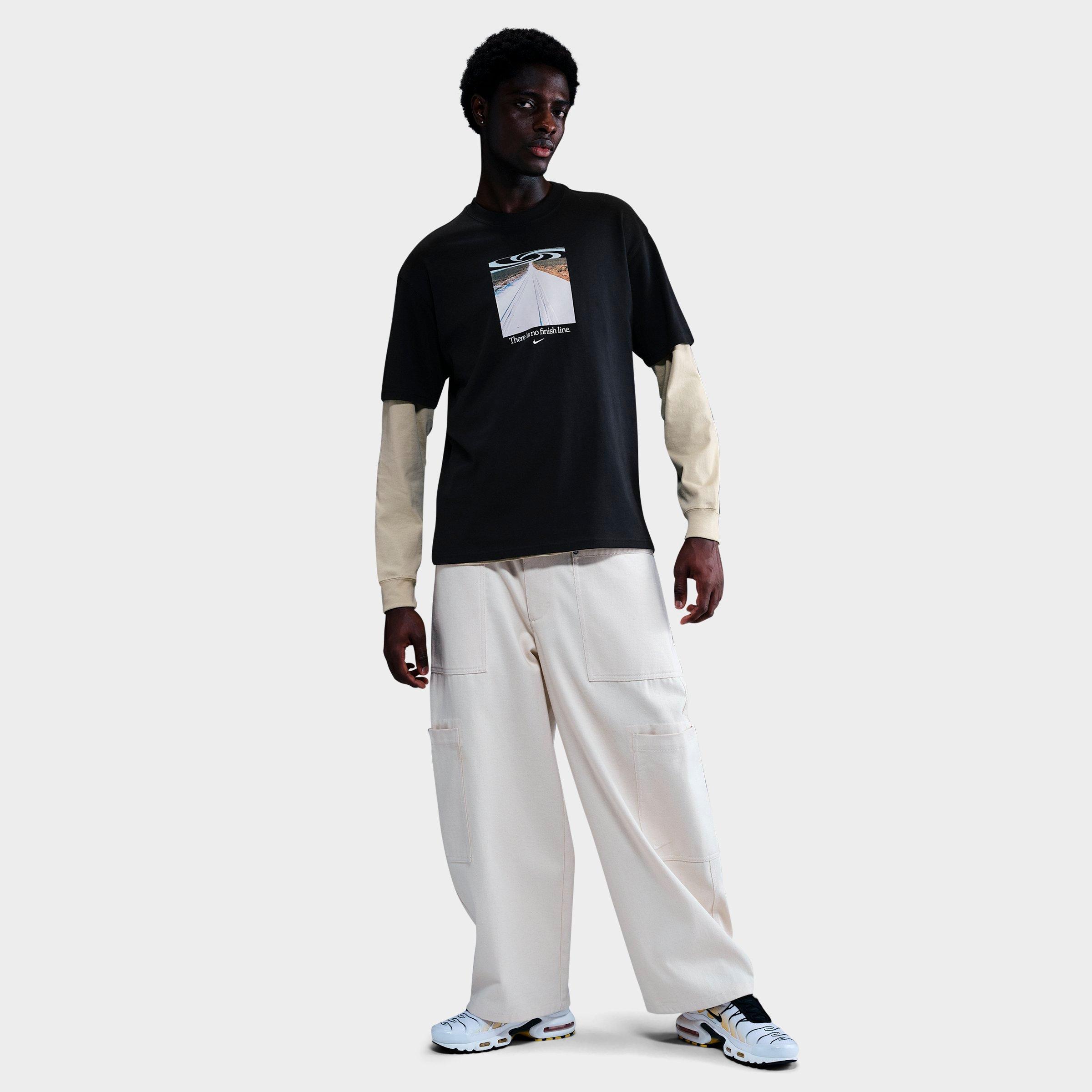 Nike Men's Sportswear Max90 Graphic T-Shirt in Black Size: XS
