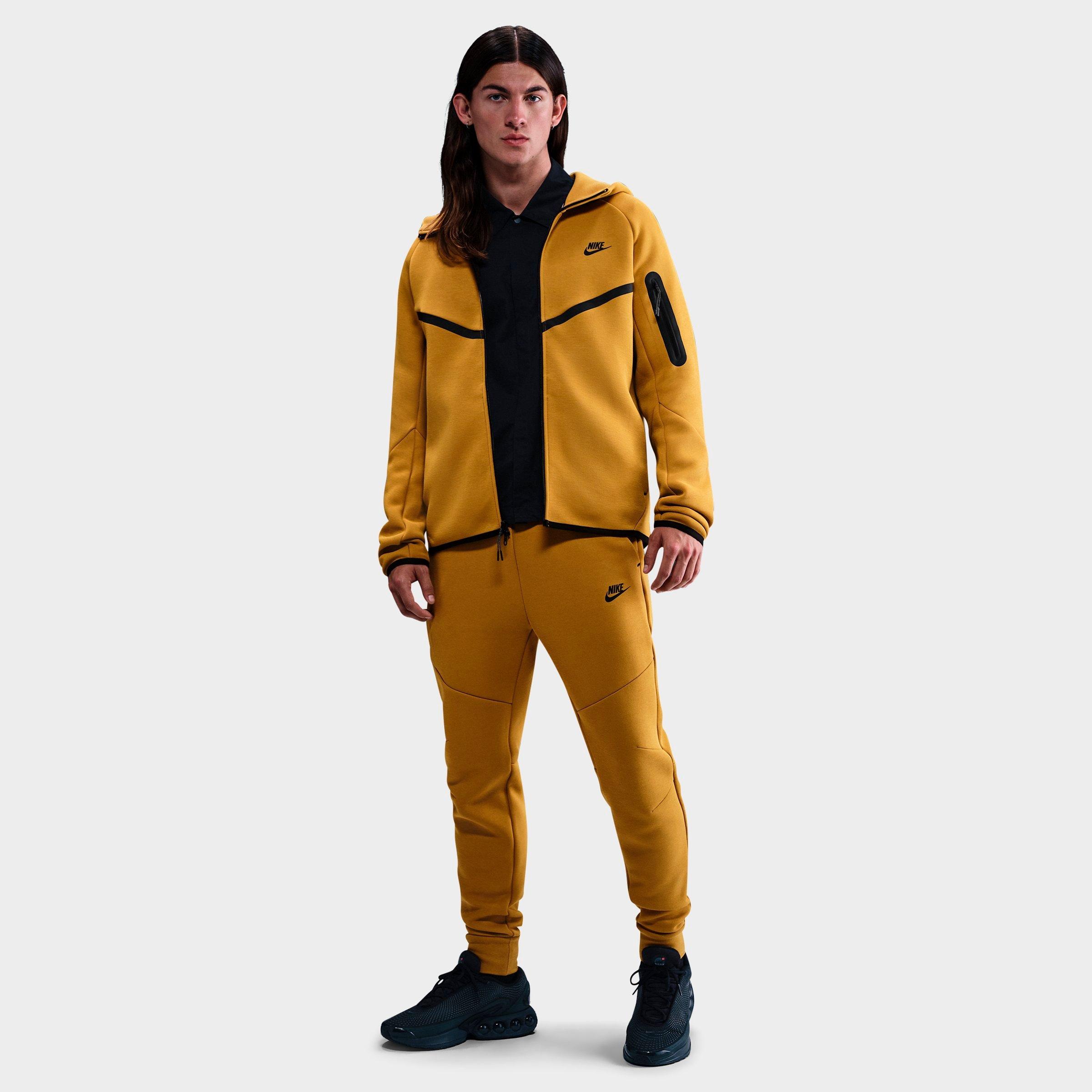Nike Men's Tech Fleece Windrunner Full-Zip Hoodie in Ochre/Black Size: XS