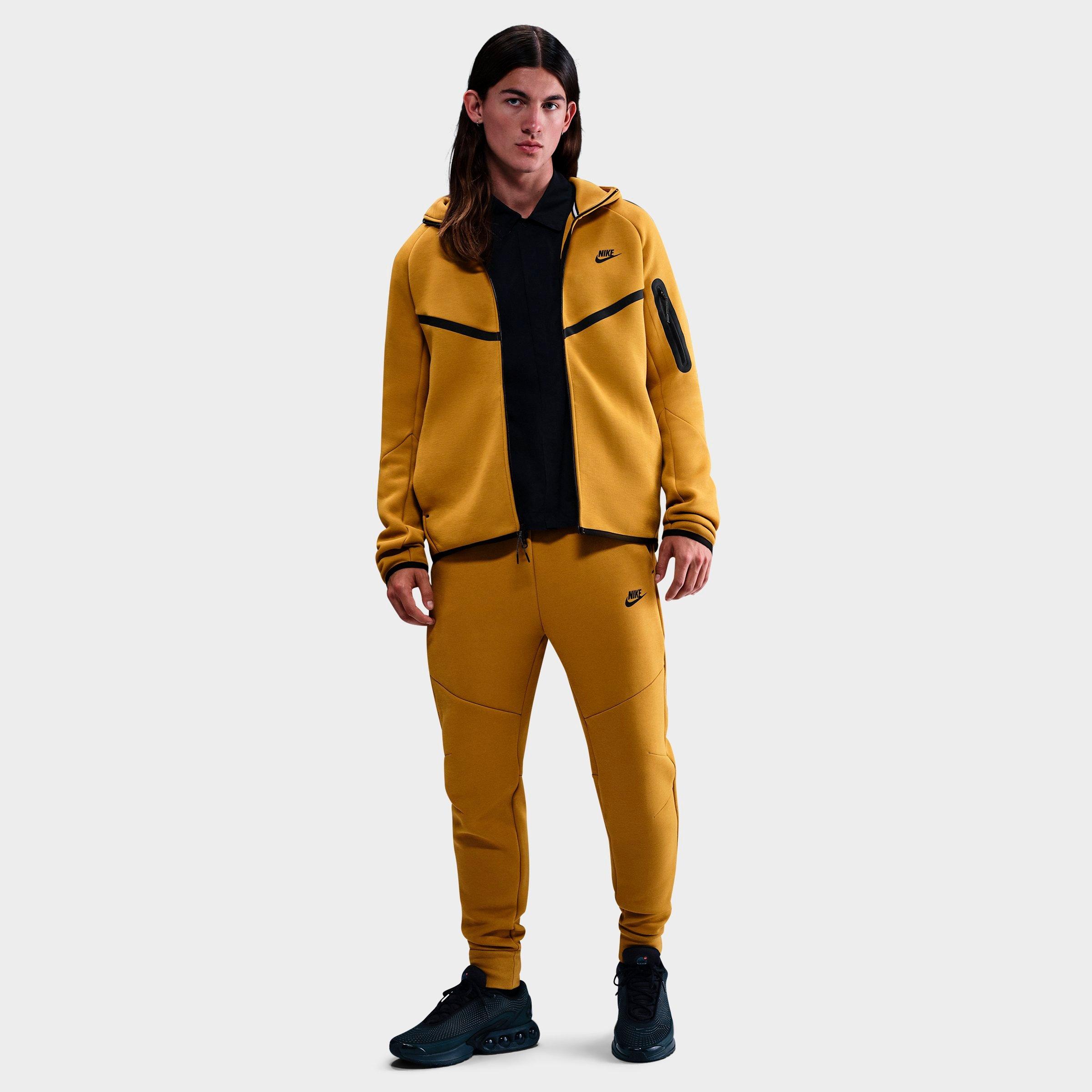 Nike Men's Tech Fleece Jogger Pants in Ochre/Black Size: XS