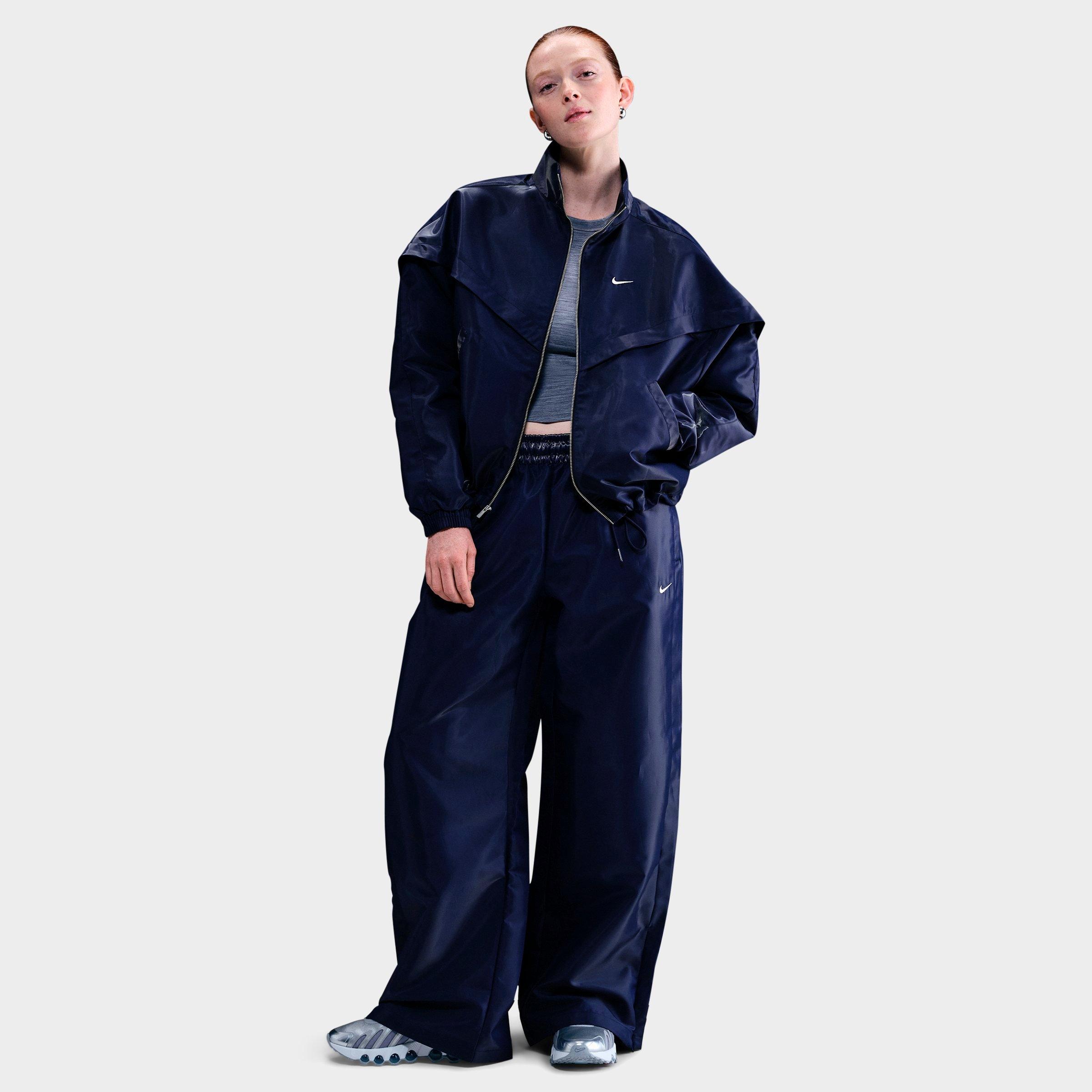 Nike Women's Sportswear Windrunner Shine Jacket in Midnight Navy/Sail Size: XS