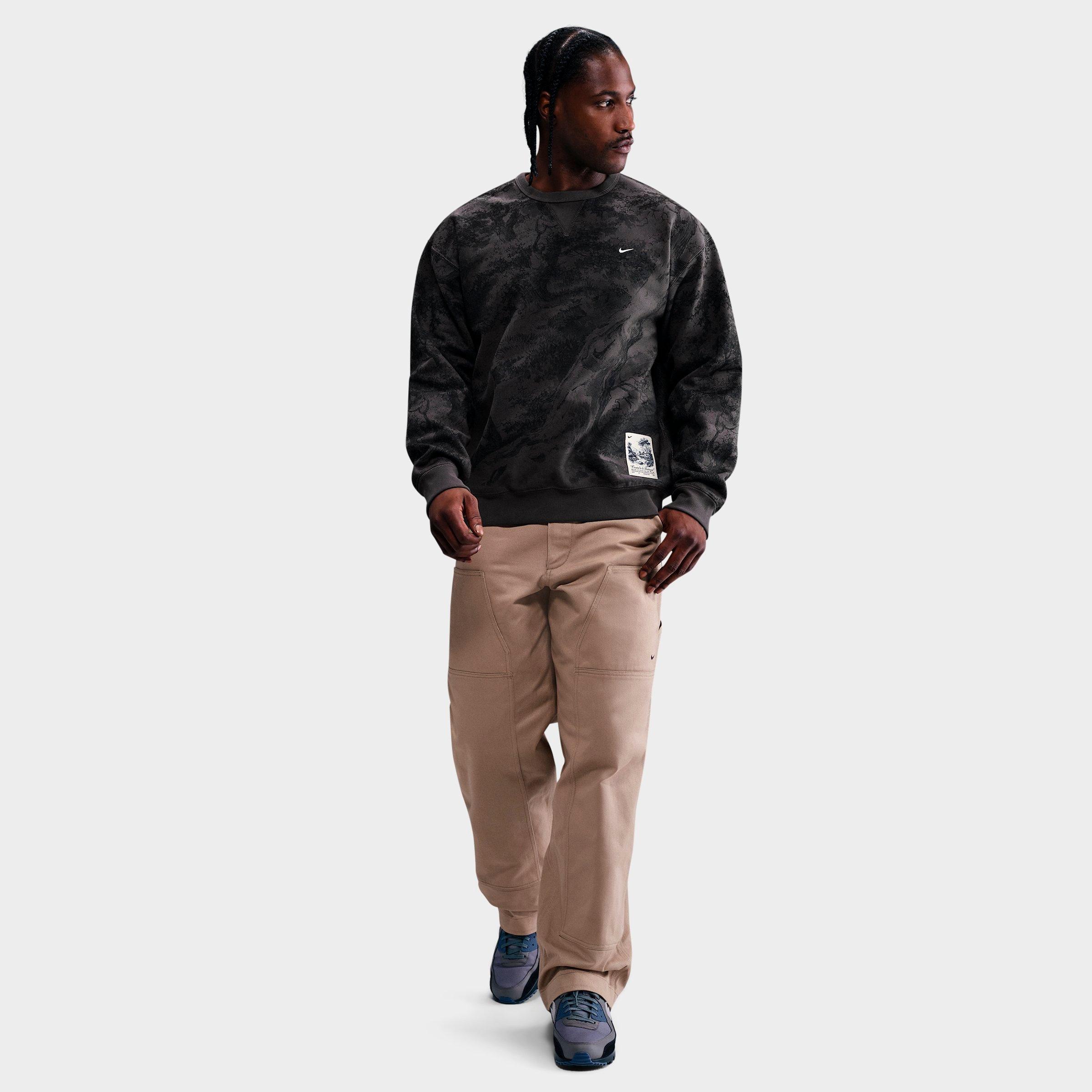 Nike Men's Solo Swoosh Fleece Crewneck Sweatshirt in Medium Ash/Black Size: XS