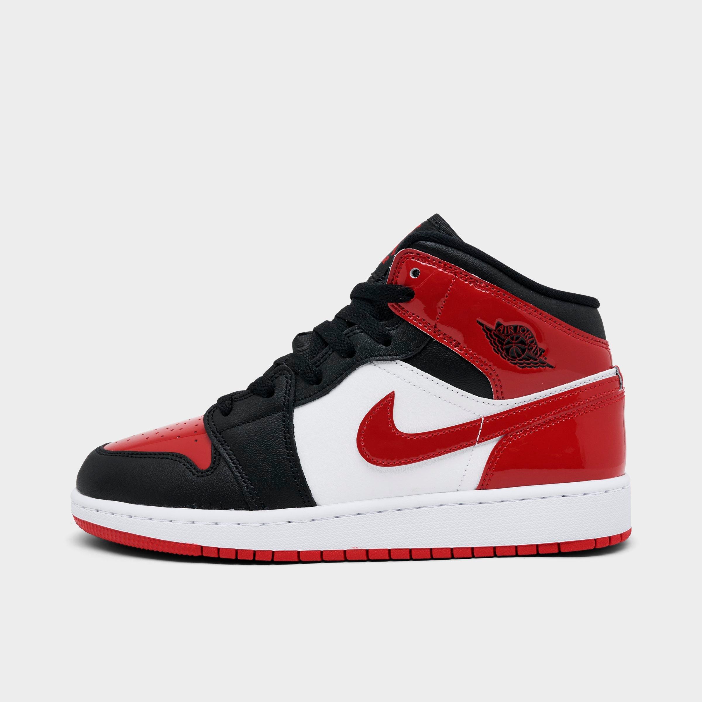 Jordan Big Kids Air Retro 1 Mid SE Casual Shoes in Black/Varsity Red/White Size: 3.5
