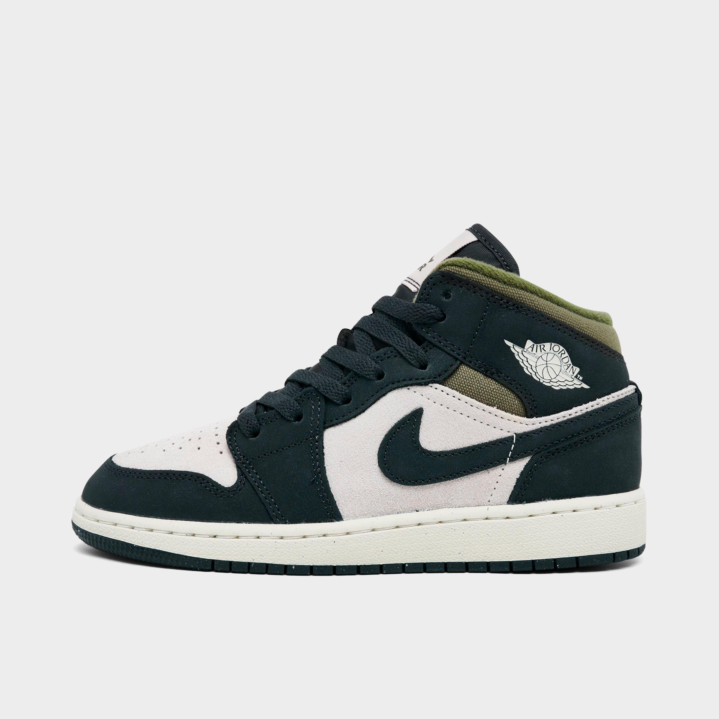 Jordan Big Kids Air Retro 1 Low SE Casual Shoes in Light Orewood Brown/Medium Olive/Sail Size: 3.5