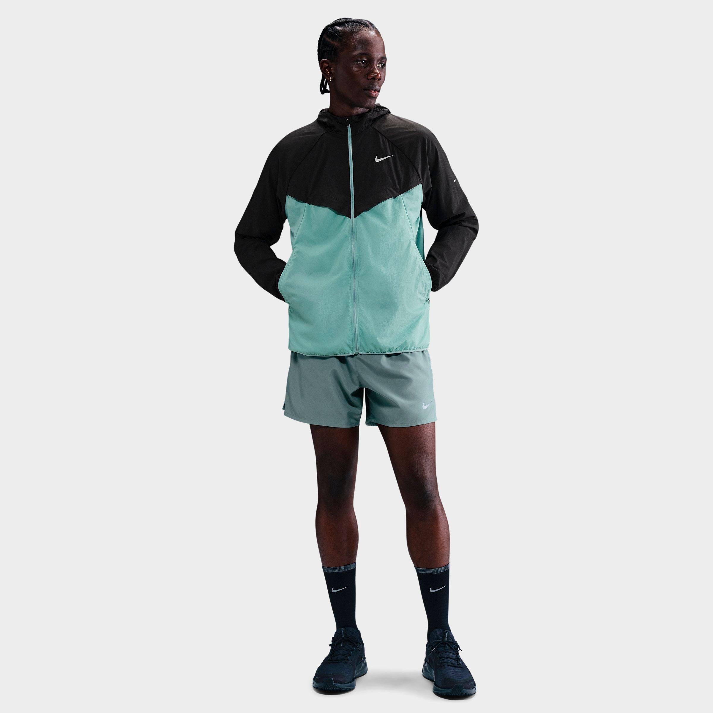 Nike Men's Stride Repel UV Running Jacket in Smoke Grey/Smoke Grey Size: Small