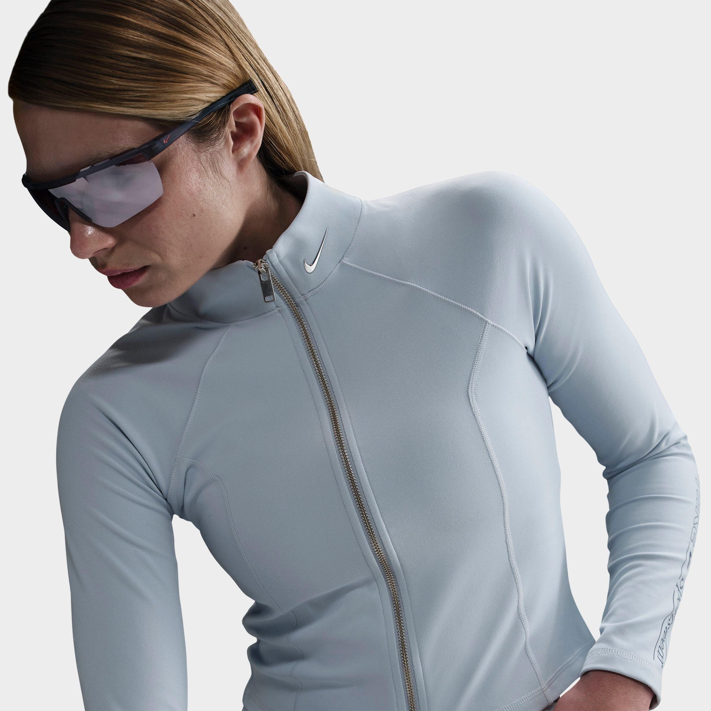 Nike Women's Sportswear Gym Life Full-Zip Jacket in Armory Blue Size: XS