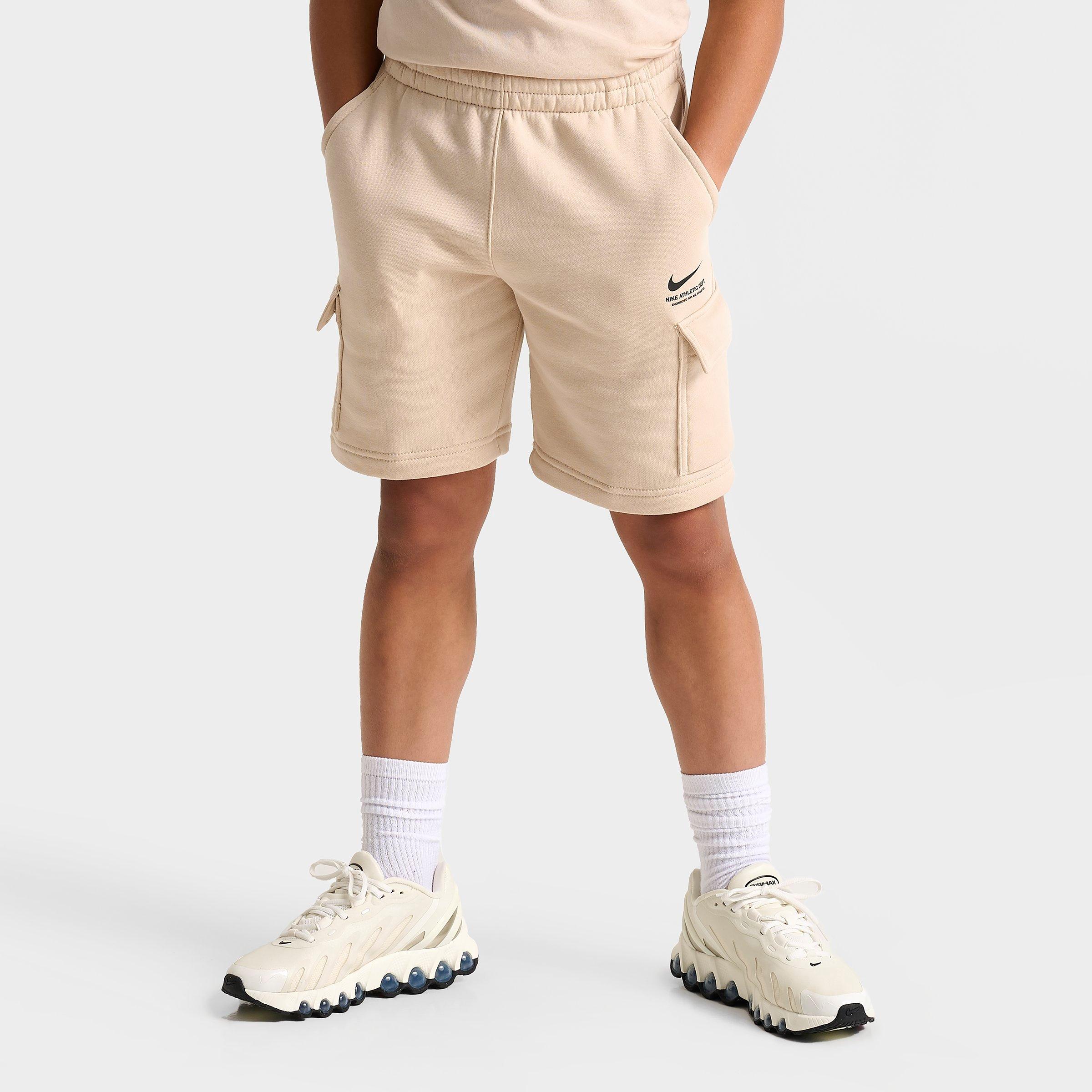 Nike Big Kids EMEA SI Fleece Shorts in Sand Drift Size: Small