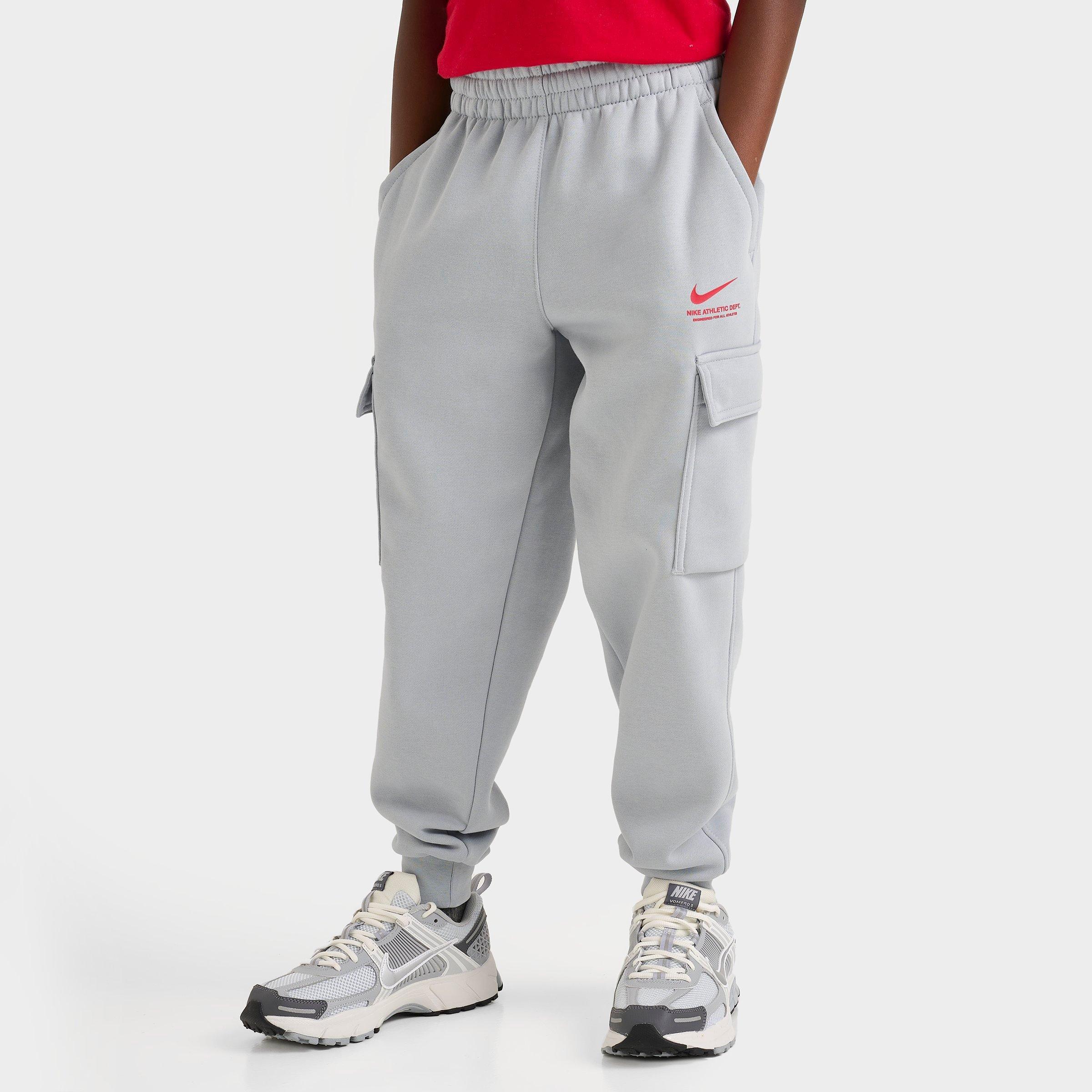 Nike Big Kids Sportswear Fleece Cargo Jogger Pants in Wolf Grey Size: Small