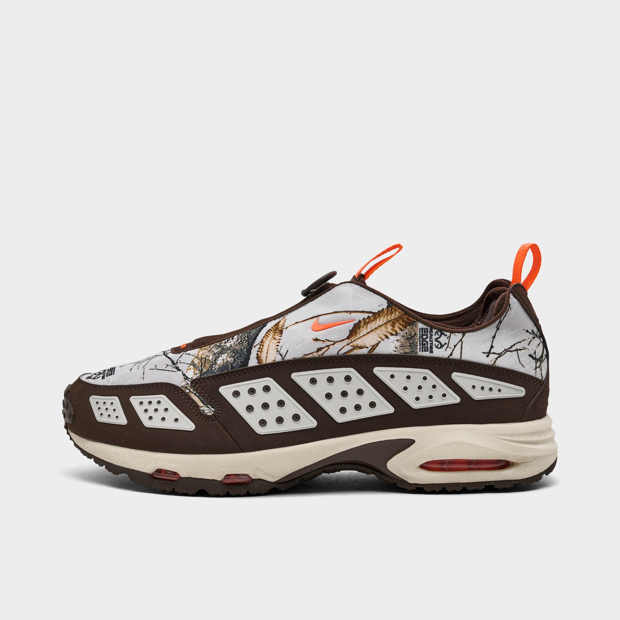 Nike Men's Air Max SNDR Realtree Casual Shoes in Light Orewood Brown/Baroque Brown/Hyper Crimson Size: 8.0