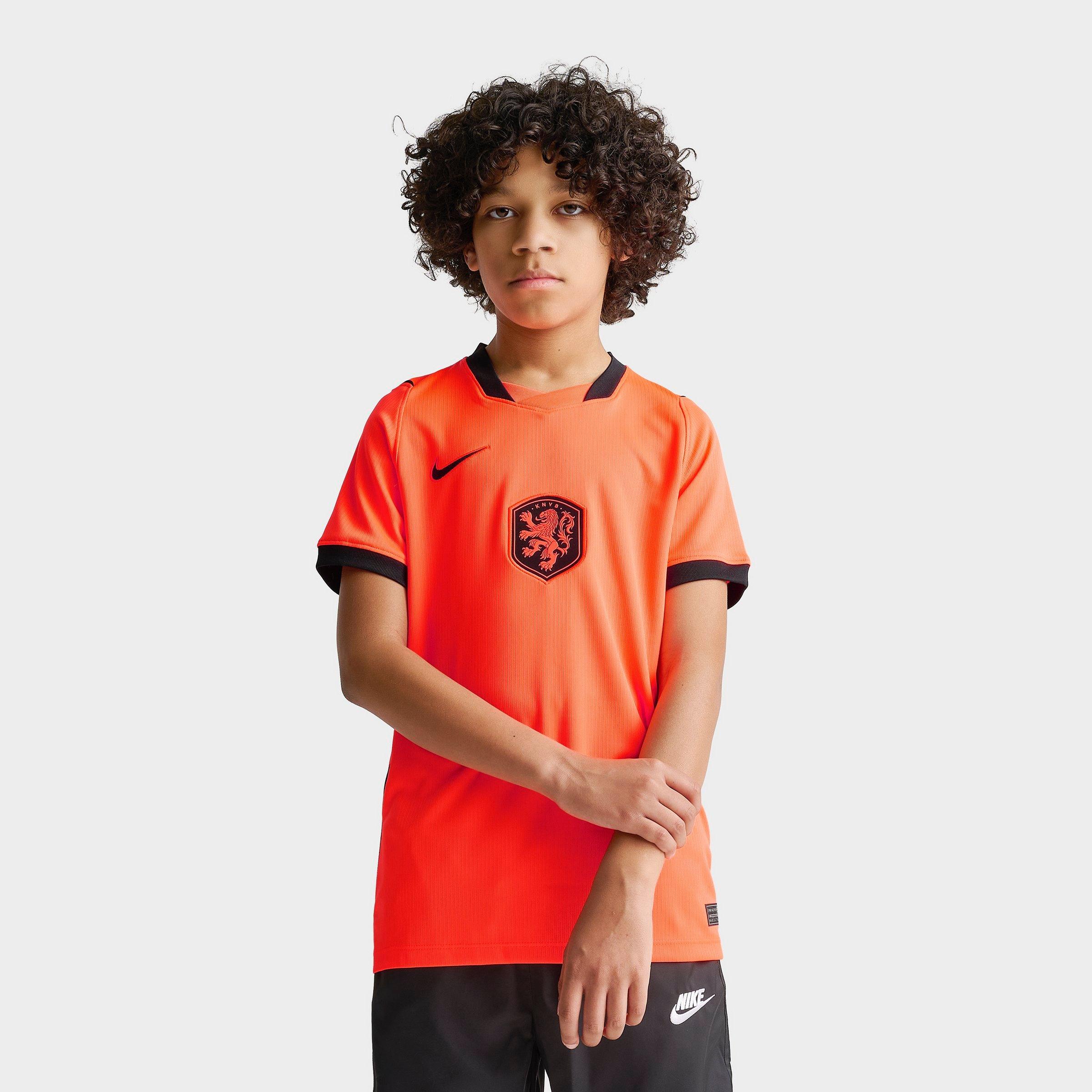 Nike Big Kids Netherlands 26 Stadium Home Dri-FIT Replica Soccer Jersey in Hyper Crimson/Black Size: XL
