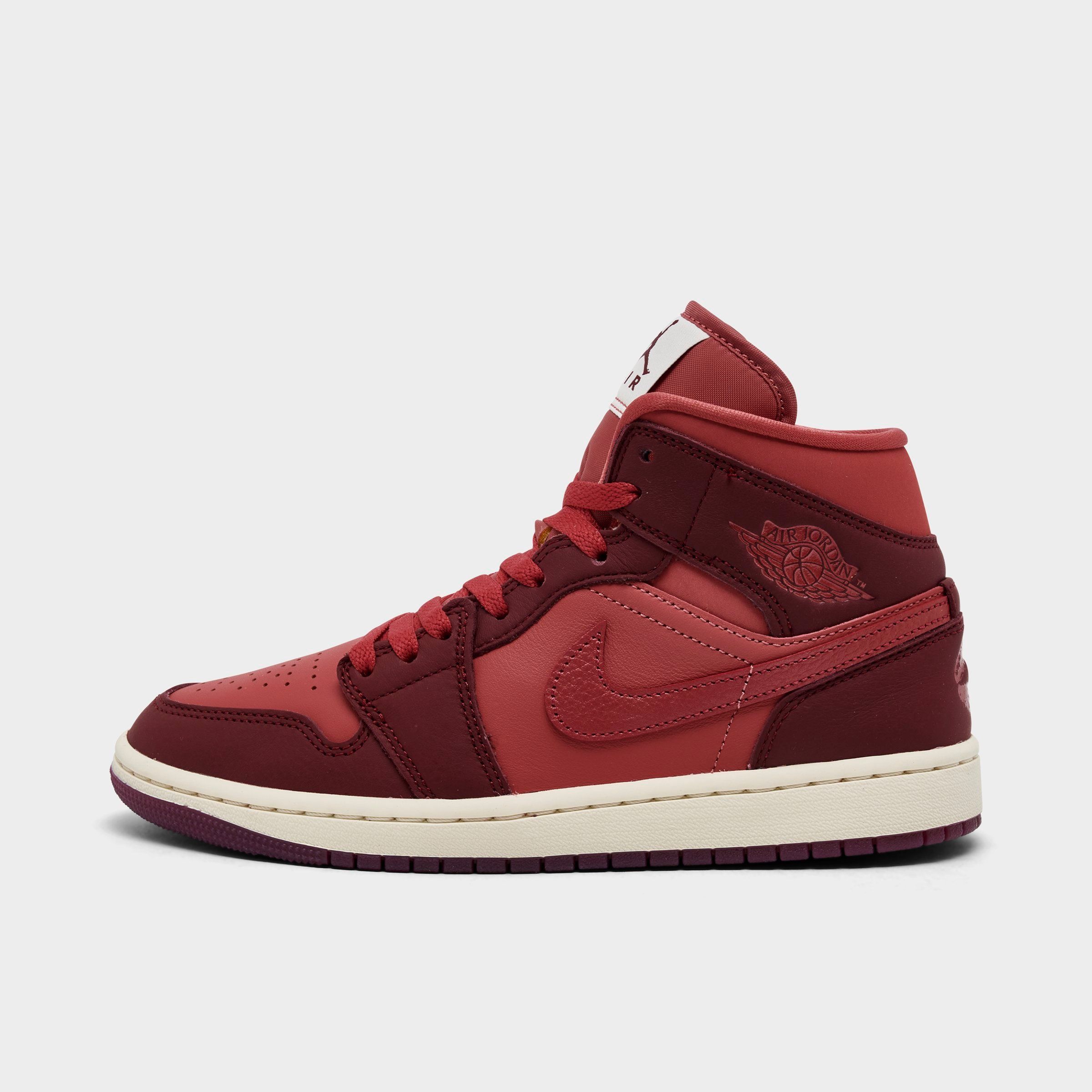 Jordan Women's Air 1 Mid SE Casual Shoes