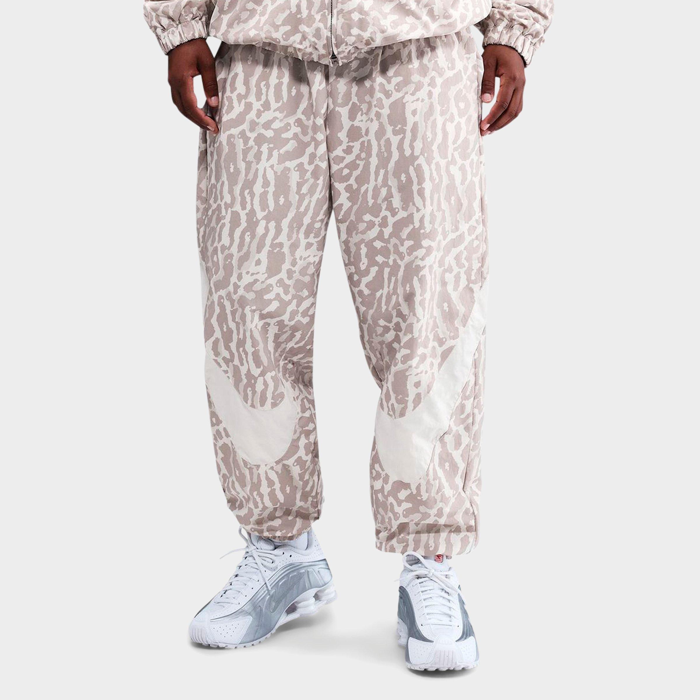 Nike Women's Sportswear Woven Printed Jogger Pants In Brown