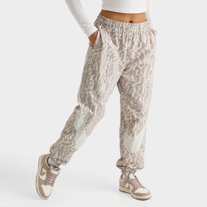 Women's Nike Sportswear Woven Printed Jogger Pants