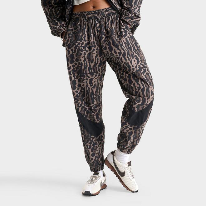 Women's Nike Sportswear Woven Printed Jogger Pants