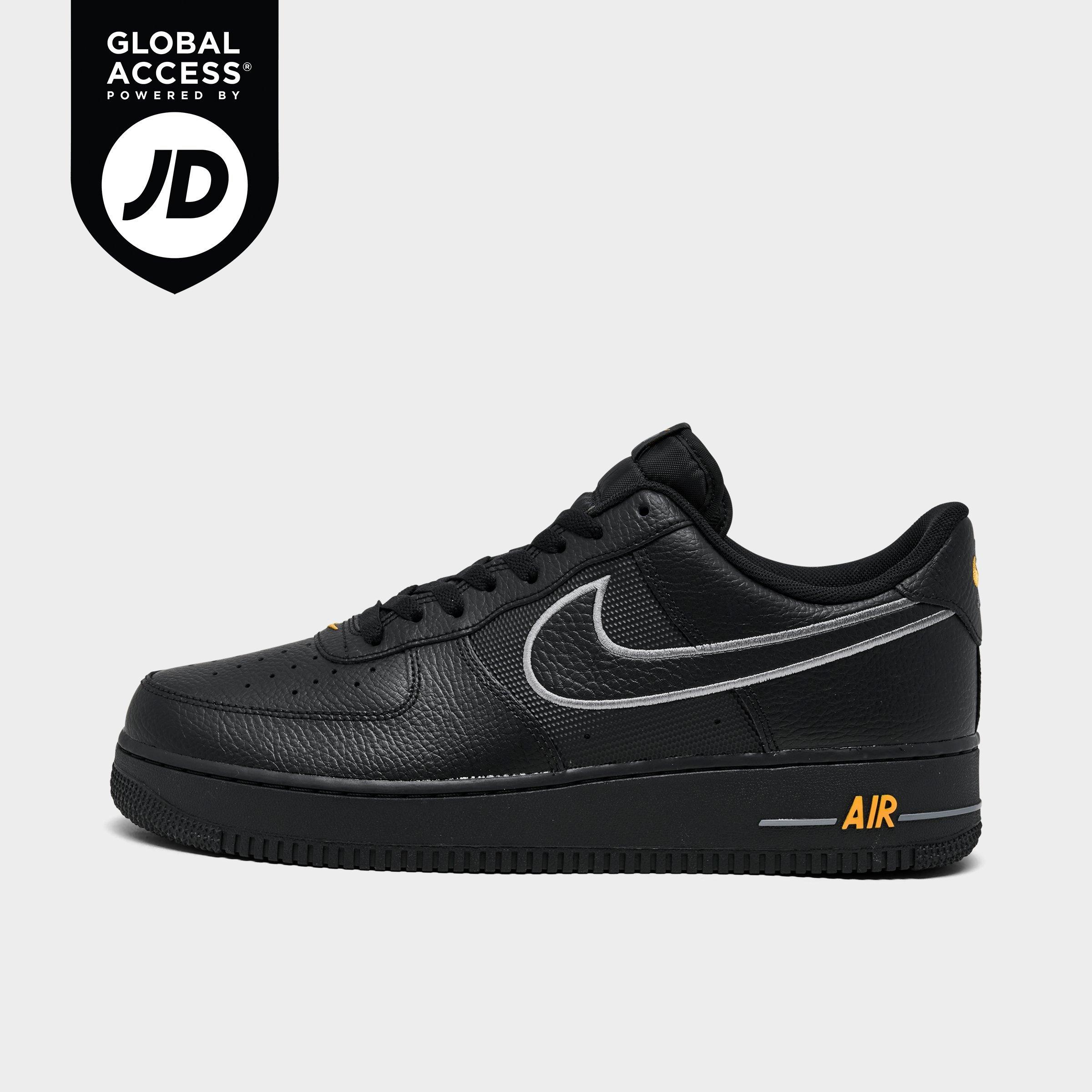 Nike Men's Air Force 1 '07 SE Casual Shoes in Black/Black Size 9.5 Leather