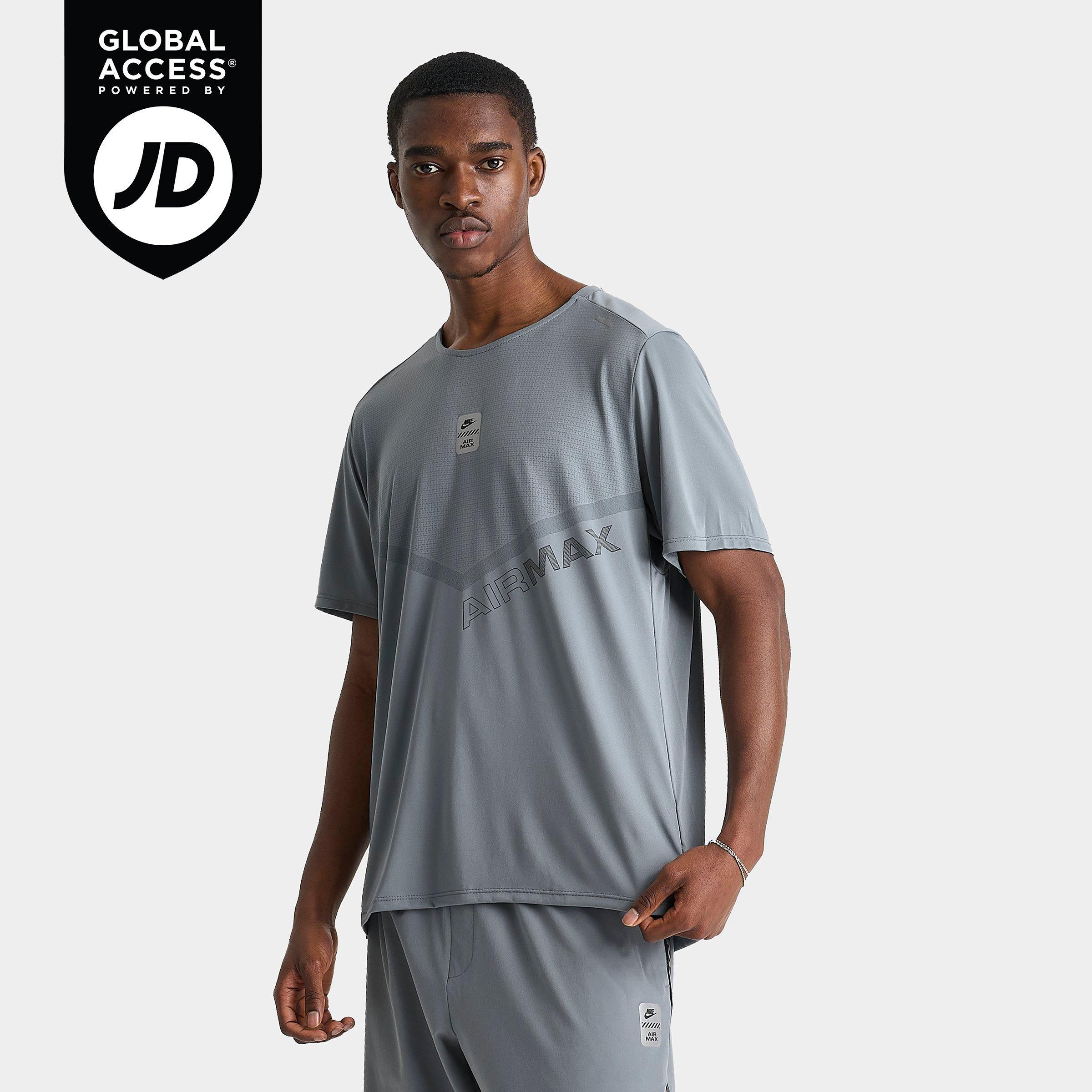Nike Men's Air Max Chevron T-Shirt in Cool Grey Size: XS