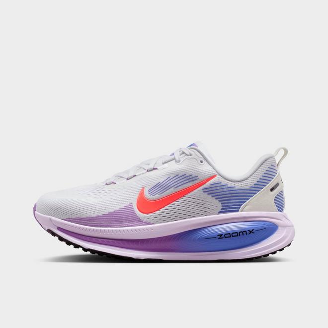 Women's Nike Vomero 18 Running Shoes (Extra Wide Width)