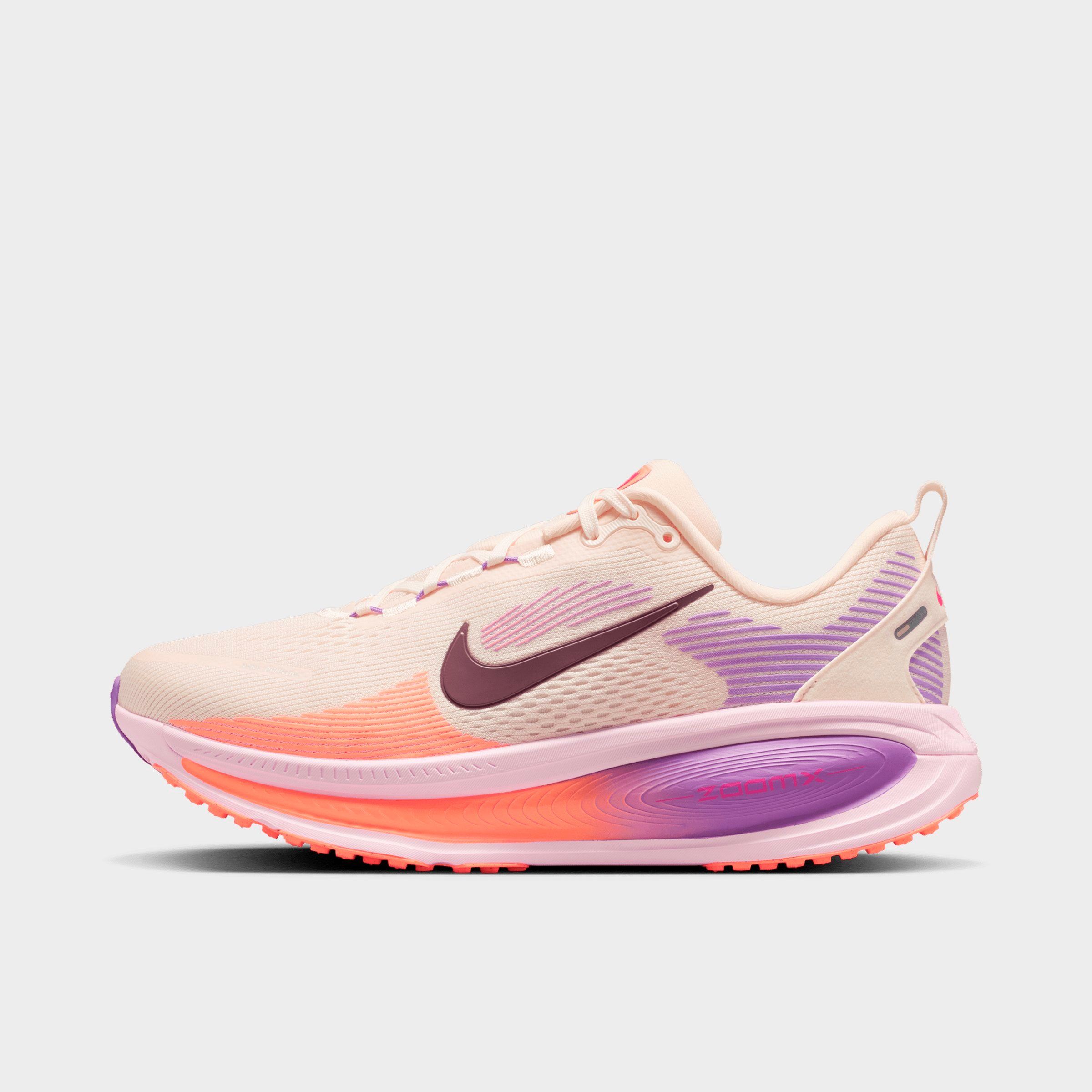 Nike Women's Vomero 18 Running Shoes (Extra Wide Width)