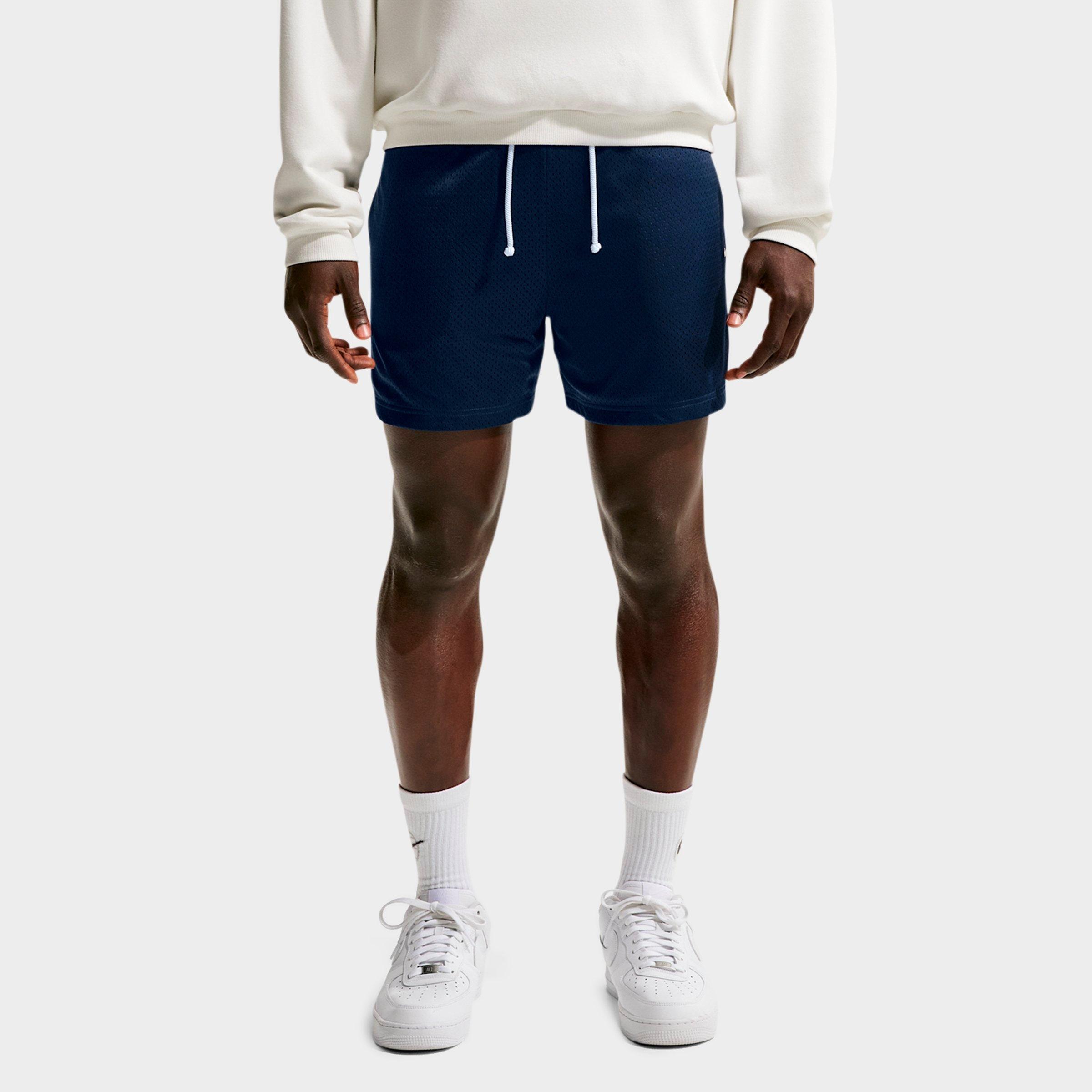 Nike Men's Standard Issue 5" Practice Mesh Basketball Shorts in Midnight Navy/Pale Ivory/Pale Ivory Size: XS