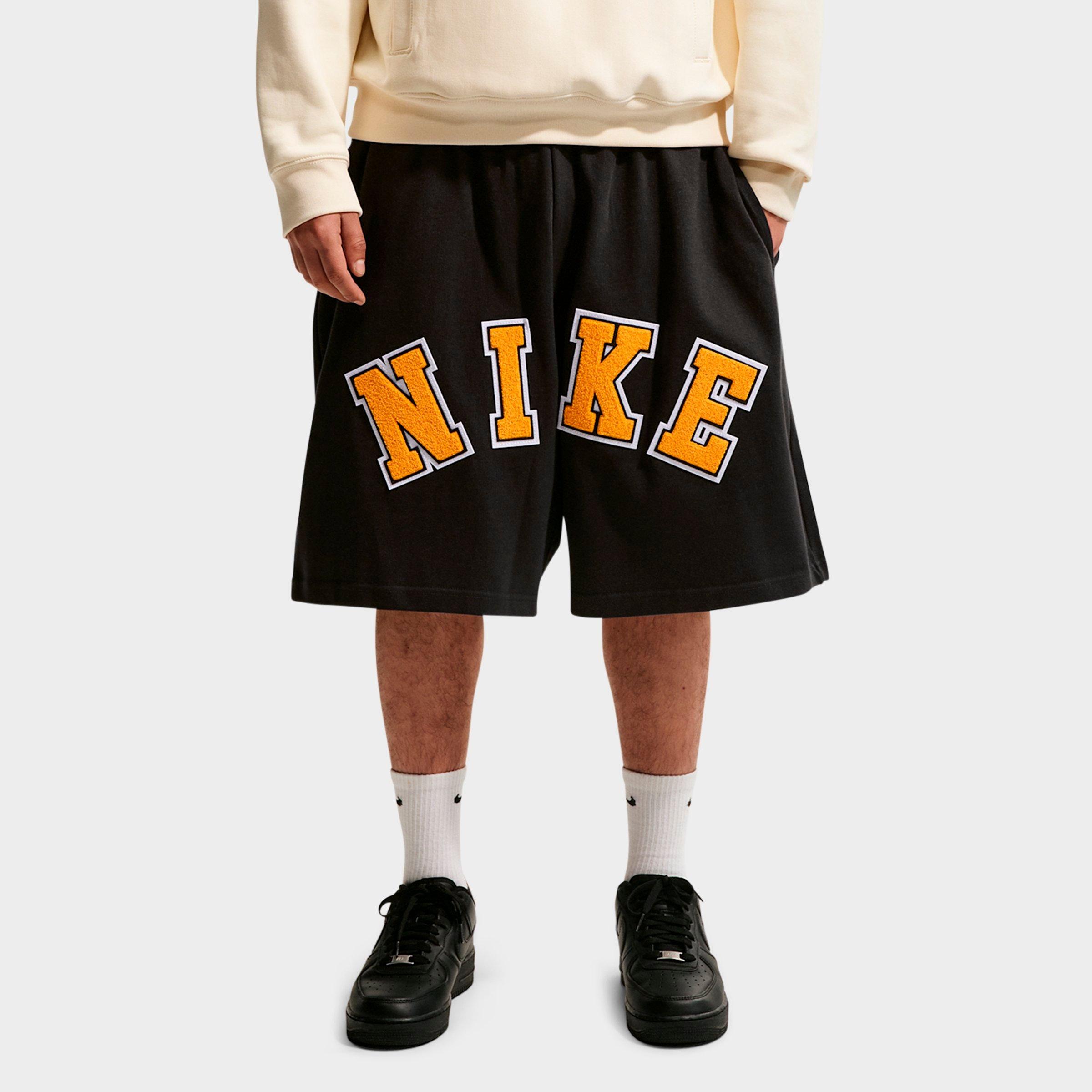 Nike Men's Life Midweight Chenille Knit Shorts in Black/University Gold Size: XL