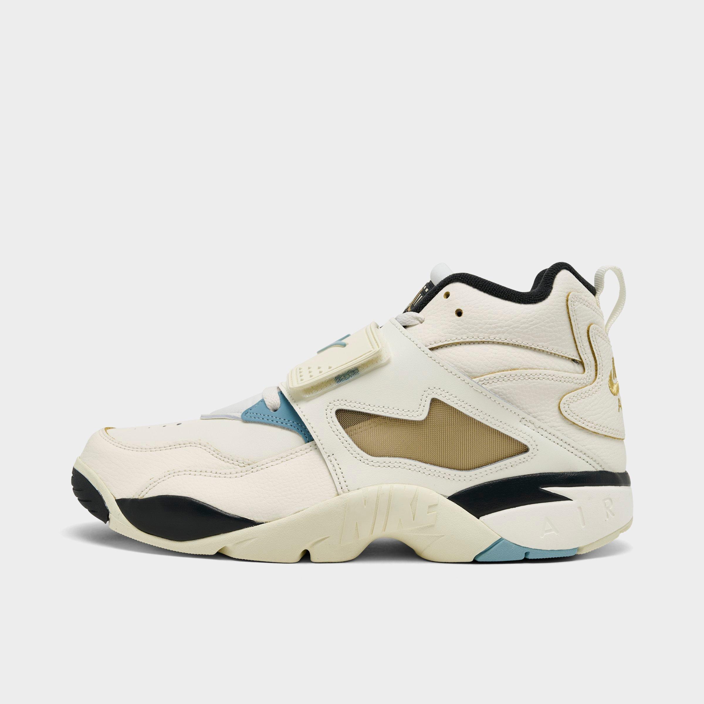 Nike Men's Diamond Turf Casual Shoes in Sail/Mica Blue/Coconut Milk Size: 7.5