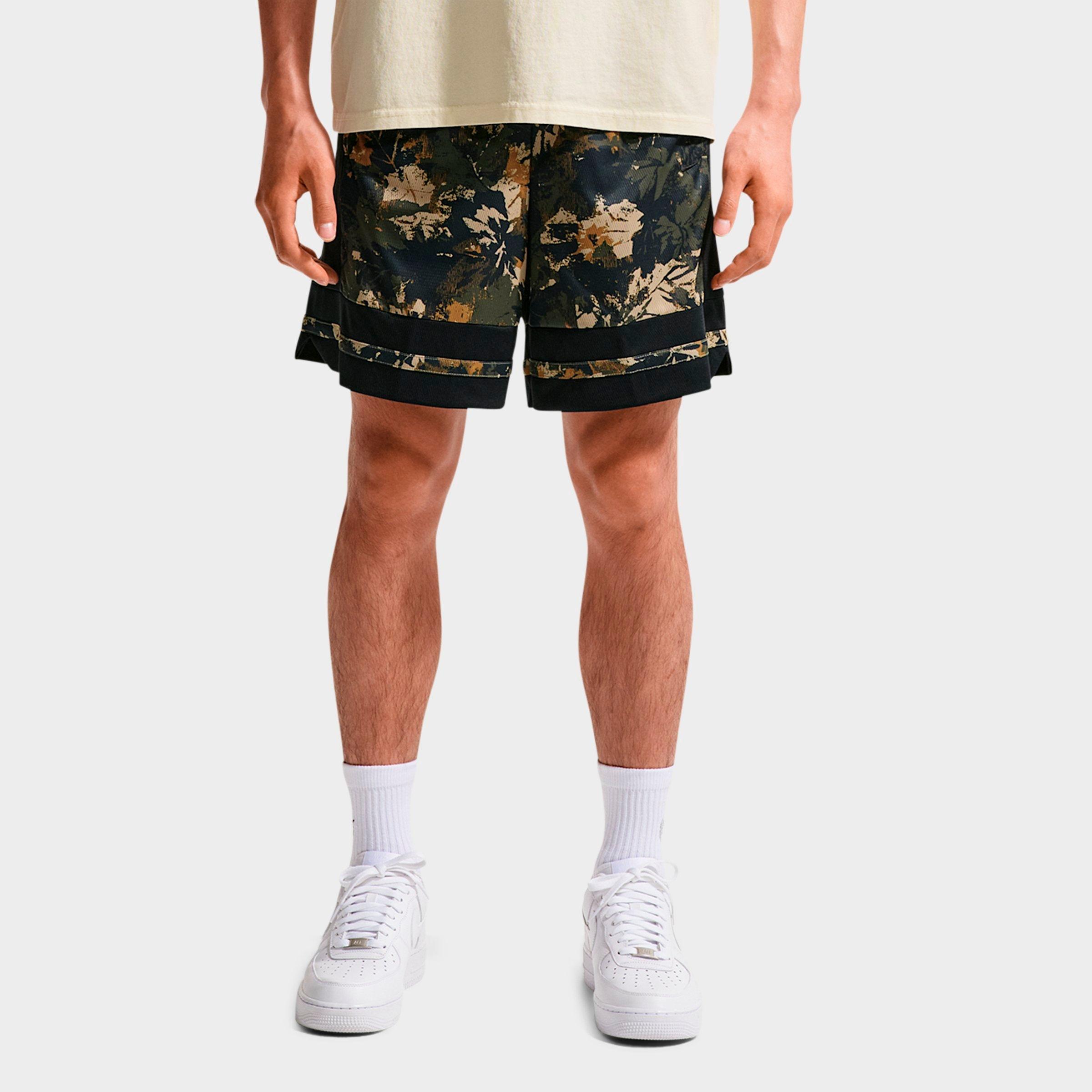 Nike Men's Classic Dri-FIT Graphic Print 8" Basketball Shorts in Parachute Beige/Black Size: Medium