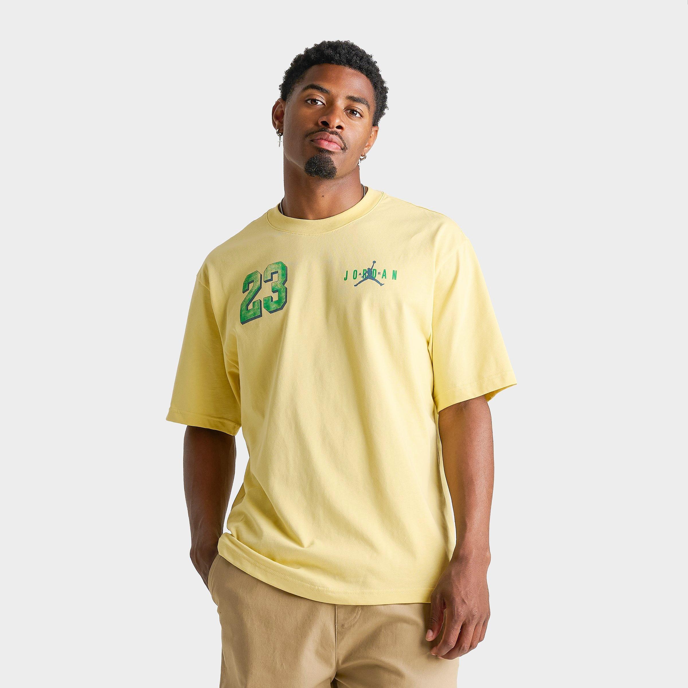 Jordan Men's Varsity 23 T-Shirt in Lemon Wash/Lucky Green Size: Large