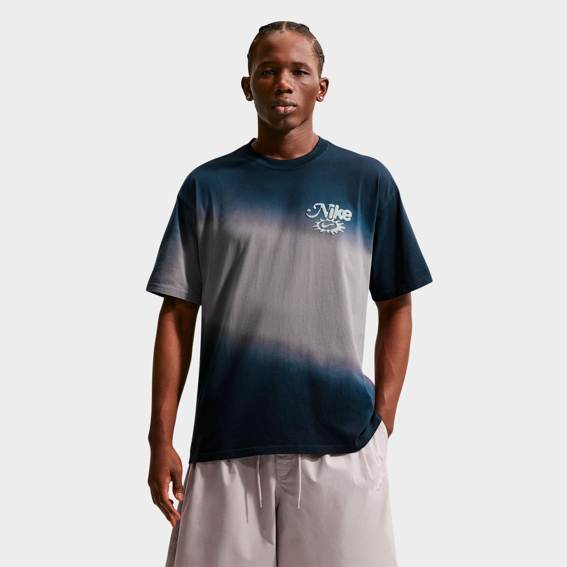 Nike Men's Sportswear Radiate The Sole T-Shirt in Pencil Point/Dark Obsidian Size: XL