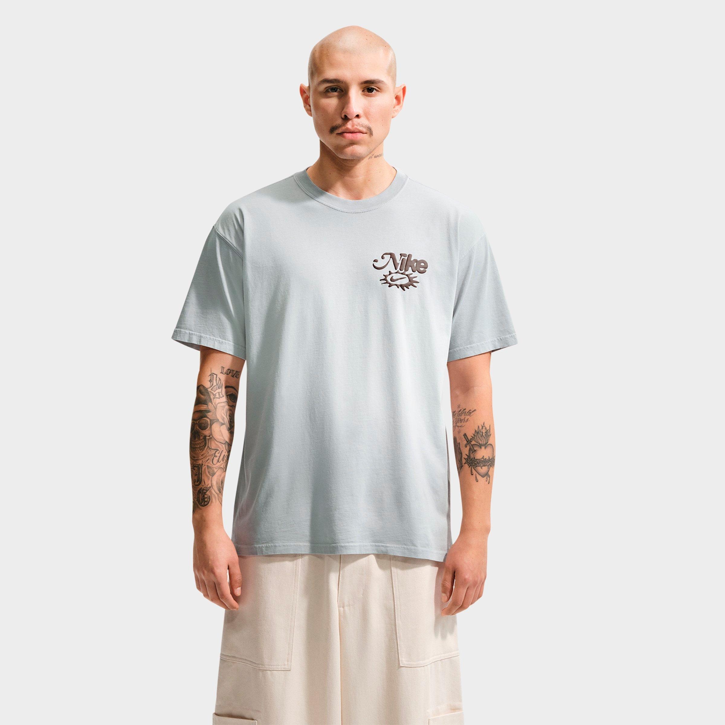 Nike Men's Sportswear Radiate The Sole T-Shirt in Pure Platinum/Wolf Grey Size: XL Tall