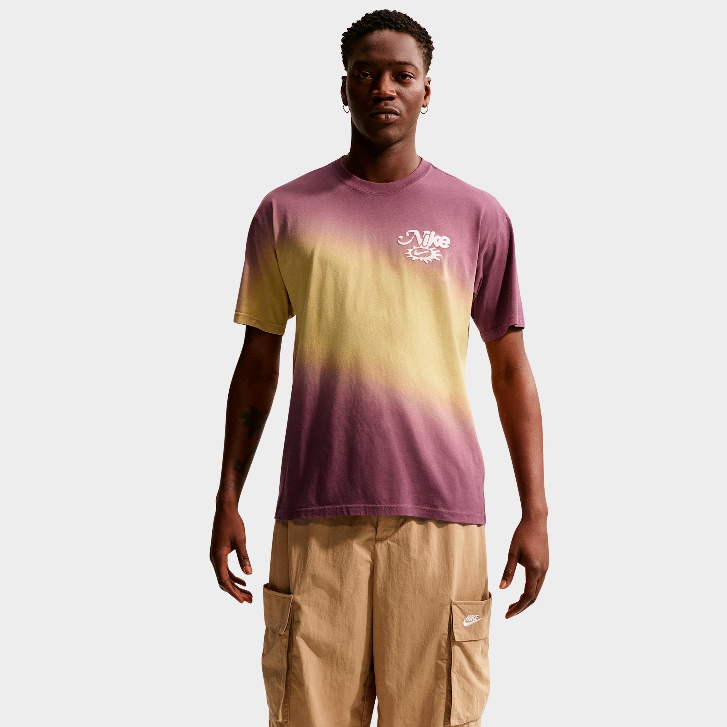 Nike Men's Sportswear Radiate The Sole T-Shirt in Buff Gold/Tattoo Size: Medium