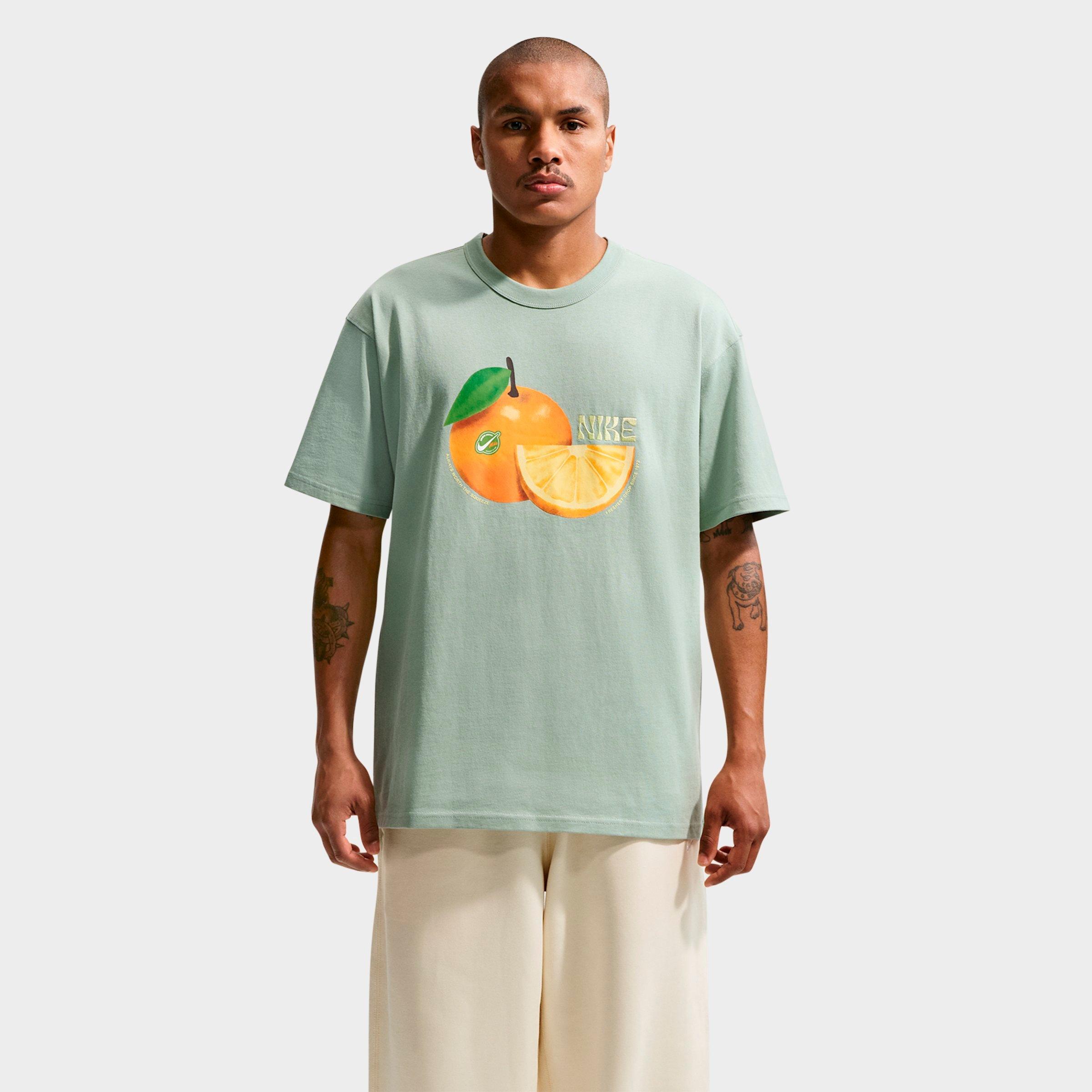 Nike Men's Sportswear Premium Essentials Orange T-Shirt in Steam Size: Medium