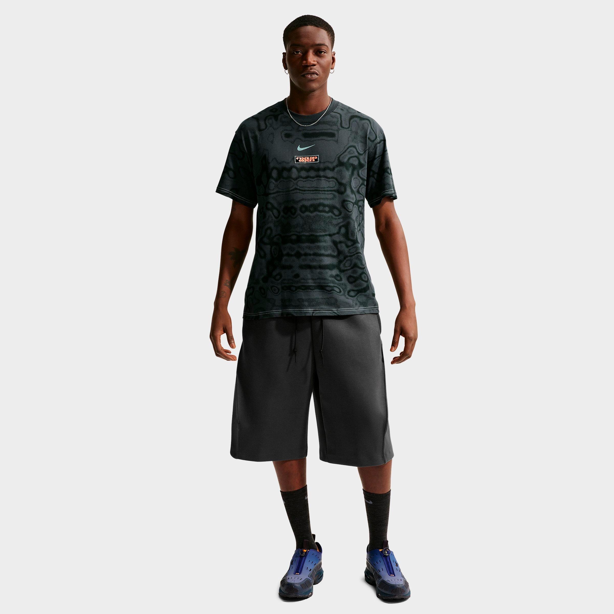 Nike Men's Sportswear Air Max Day Graphic Print T-Shirt in Dark Smoke Grey Size: XS