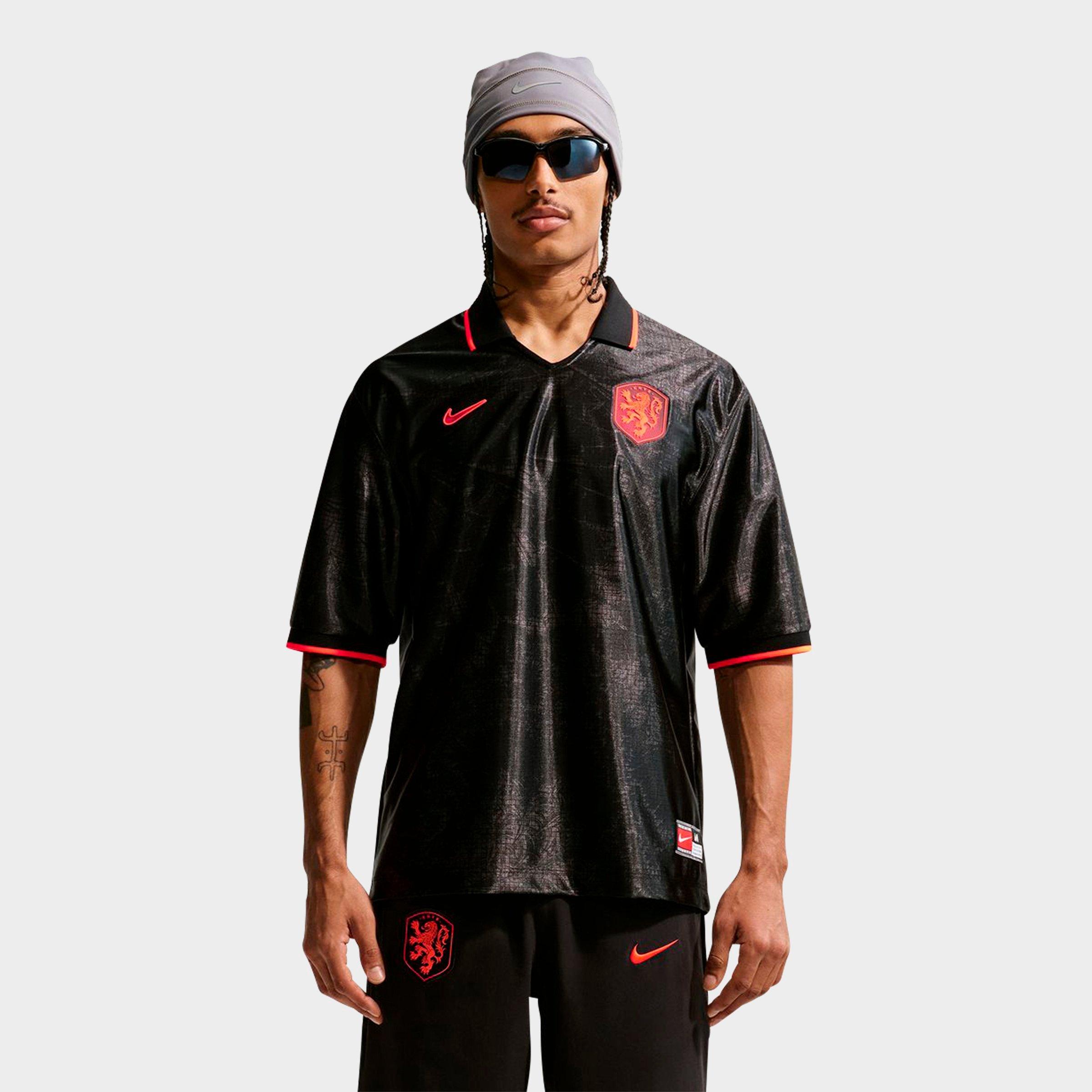 Nike Men's Netherlands Energy Dri-FIT Soccer Top in Black/Hyper Crimson/Hyper Crimson Size: Medium