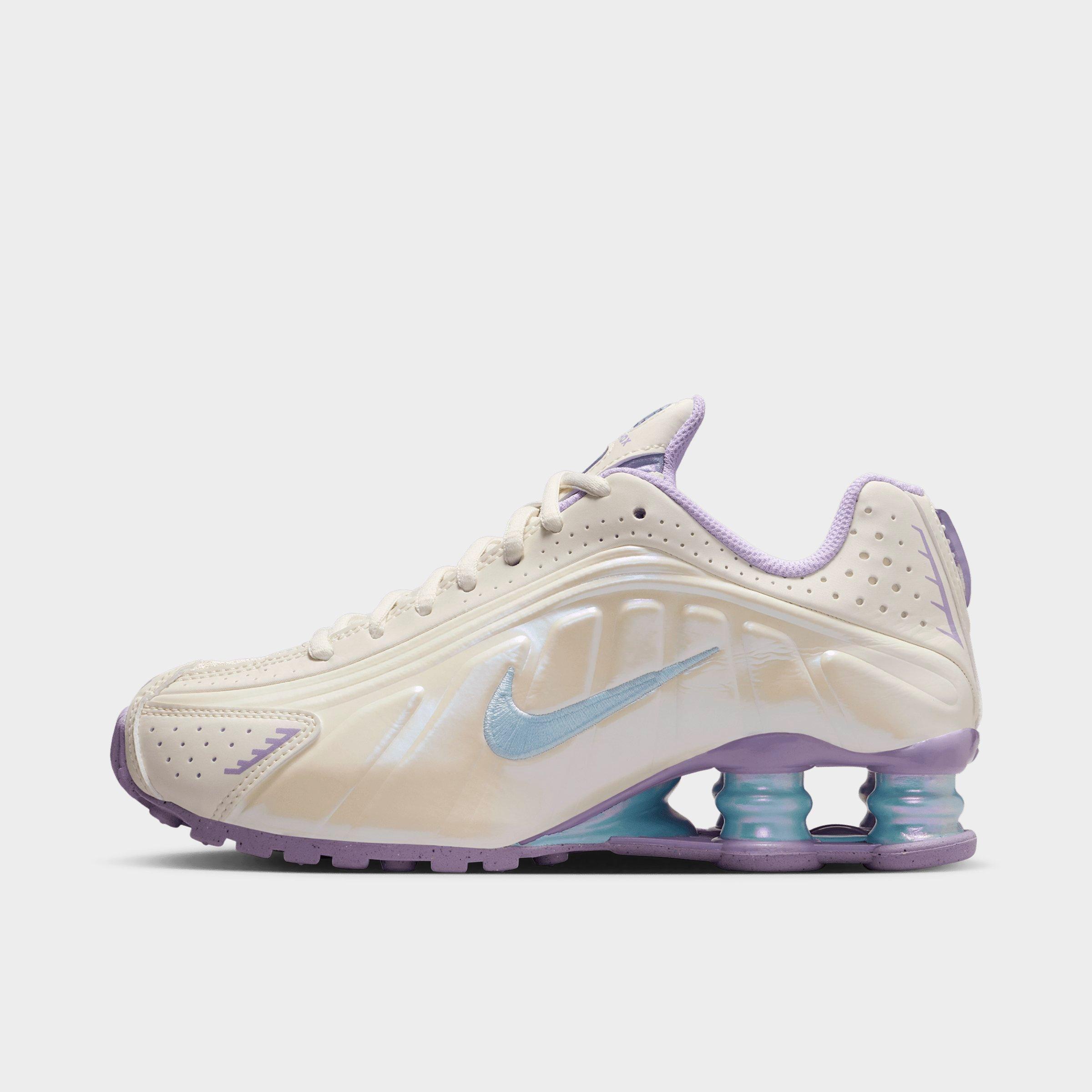 Nike Big Kids Shox R4 Casual Shoes in Soft Pearl/Hydrangeas/White Size: 3.5