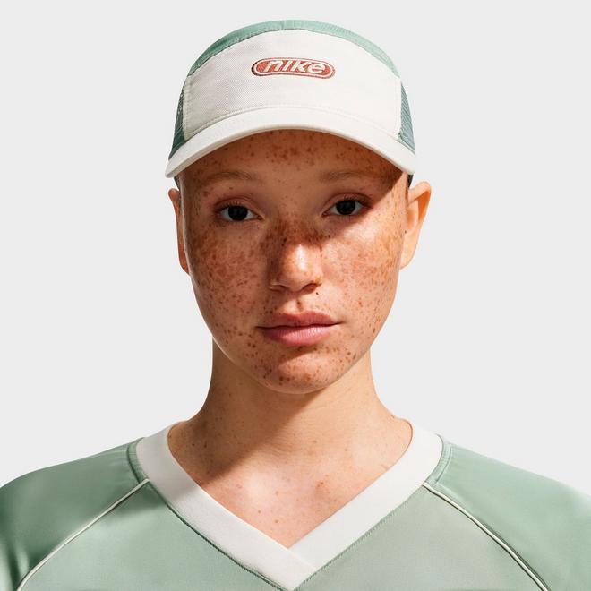 Nike Fly Strapback Hat