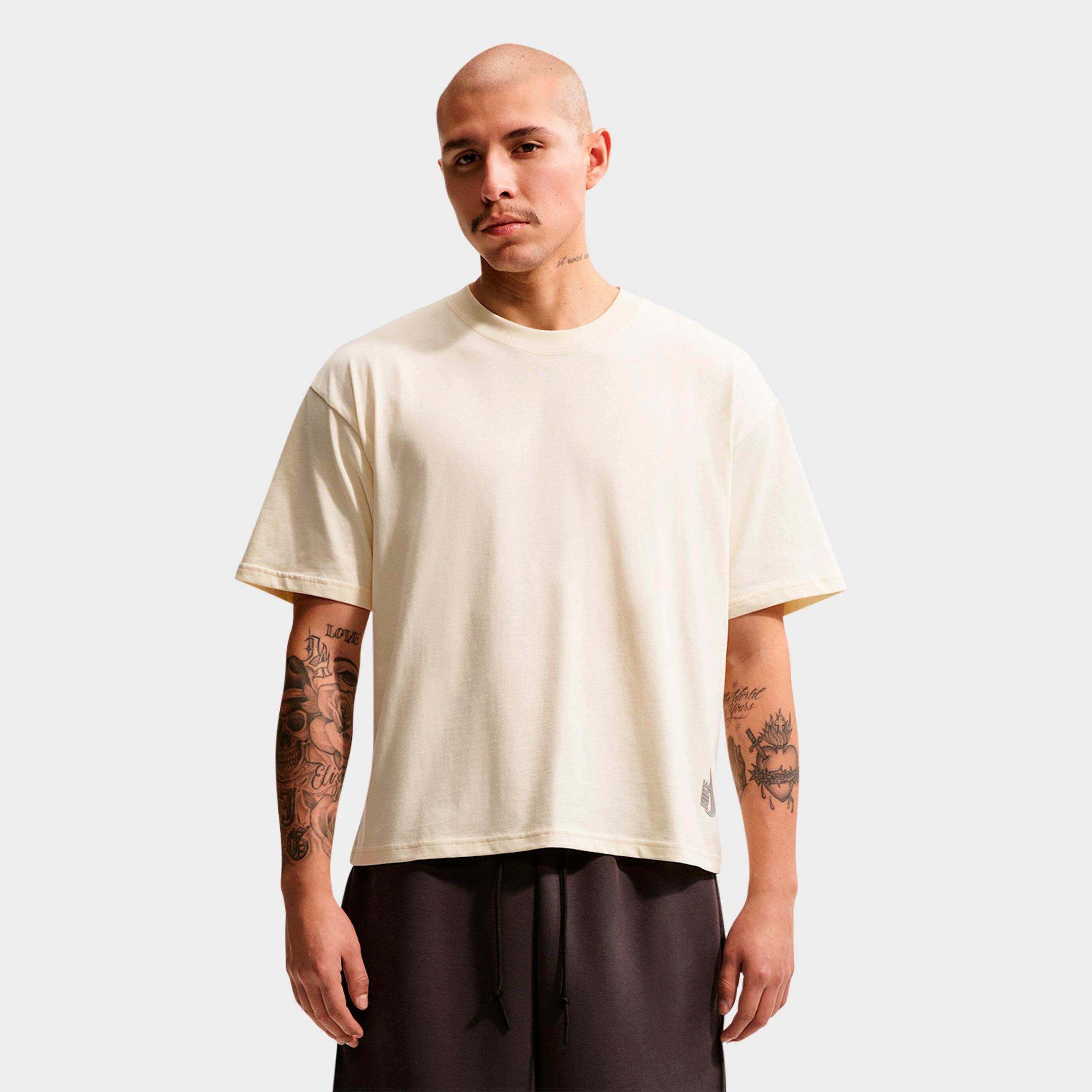 Nike Men's Sportswear Essential Boxy T-Shirt in Coconut Milk Size: XS